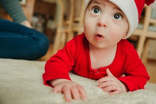 Christmas lifestyle family photography session with baby in Omaha, Nebraska