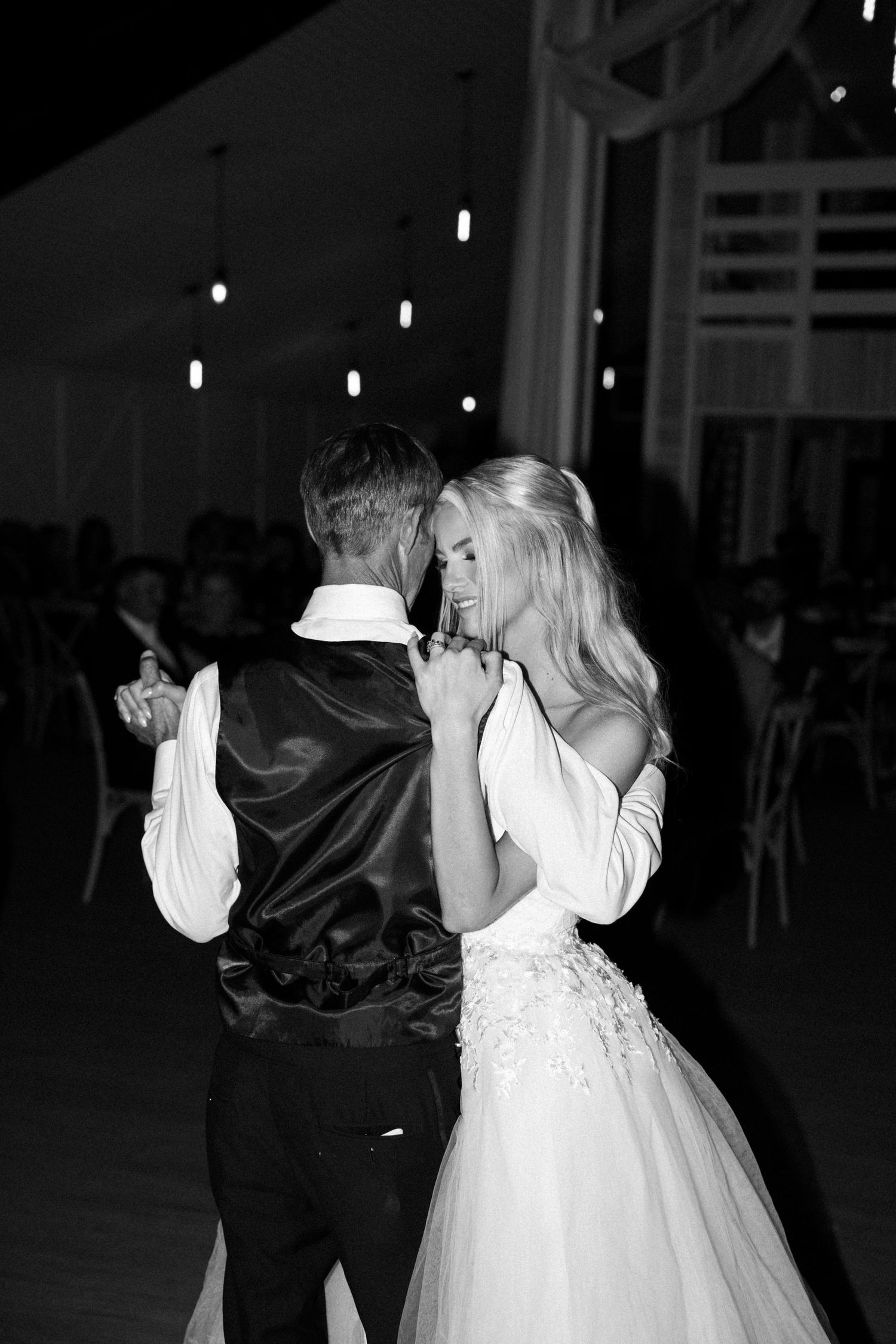 The Barn at Wolf Ridge Farm, Wedding Day. Wedding Photography. Granbury, Texas Wedding Photographer.