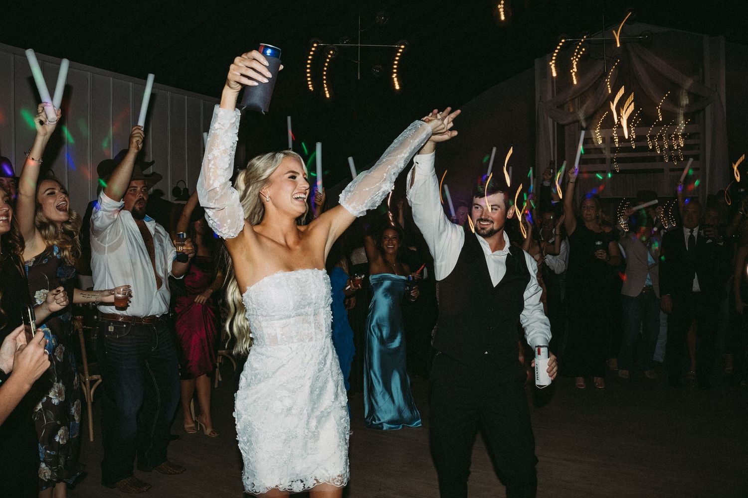 The Barn at Wolf Ridge Farm, Wedding Day. Wedding Photography. Granbury, Texas Wedding Photographer.
