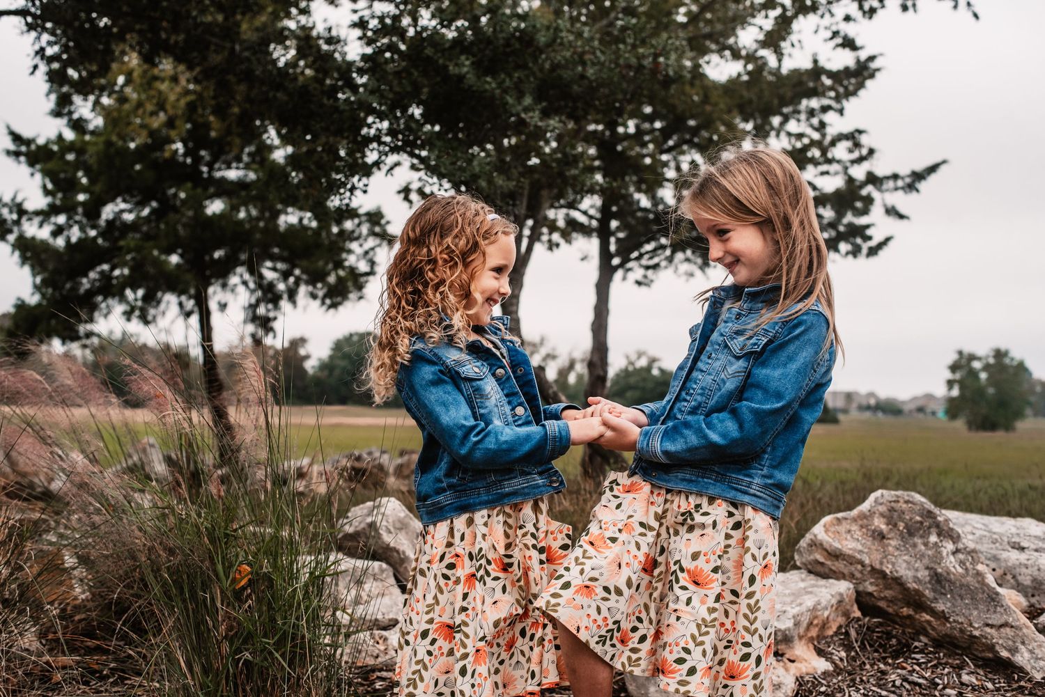 Sibling Candid family photography outdoors in Houston | Katy TX