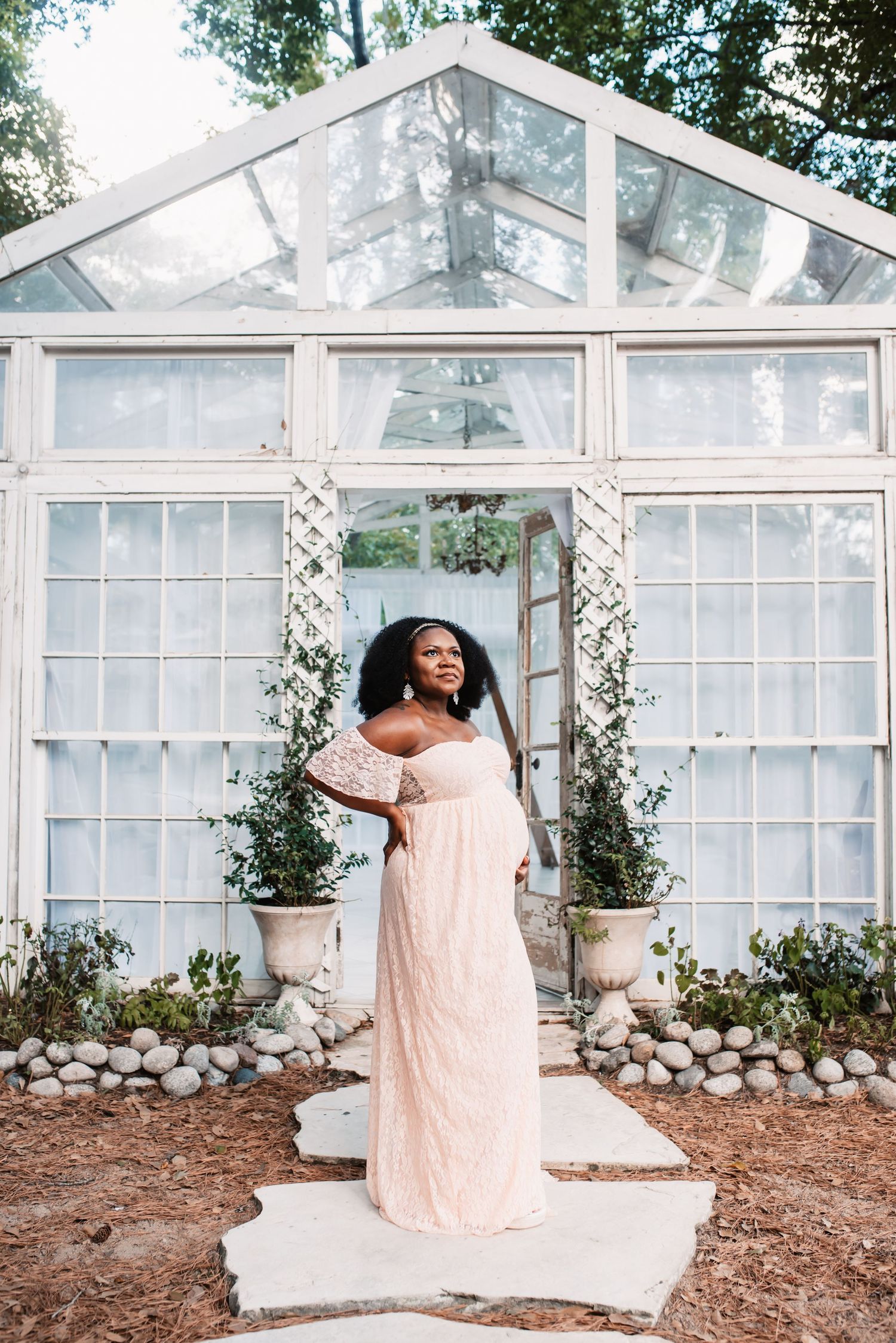 Elegant outdoor maternity photography in Houston | Katy Tx