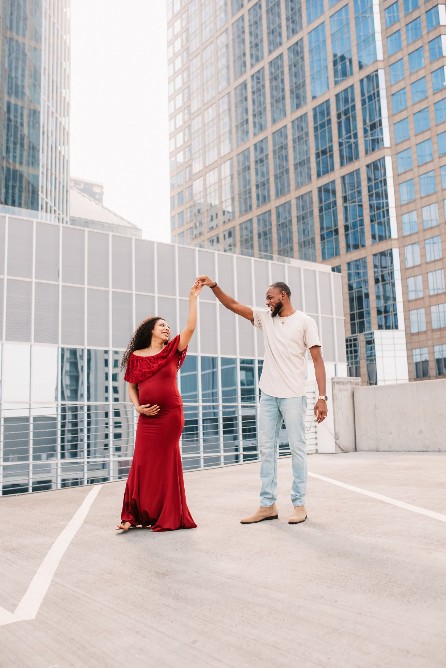 Elegant rooftop maternity photography in Houston | Katy Tx