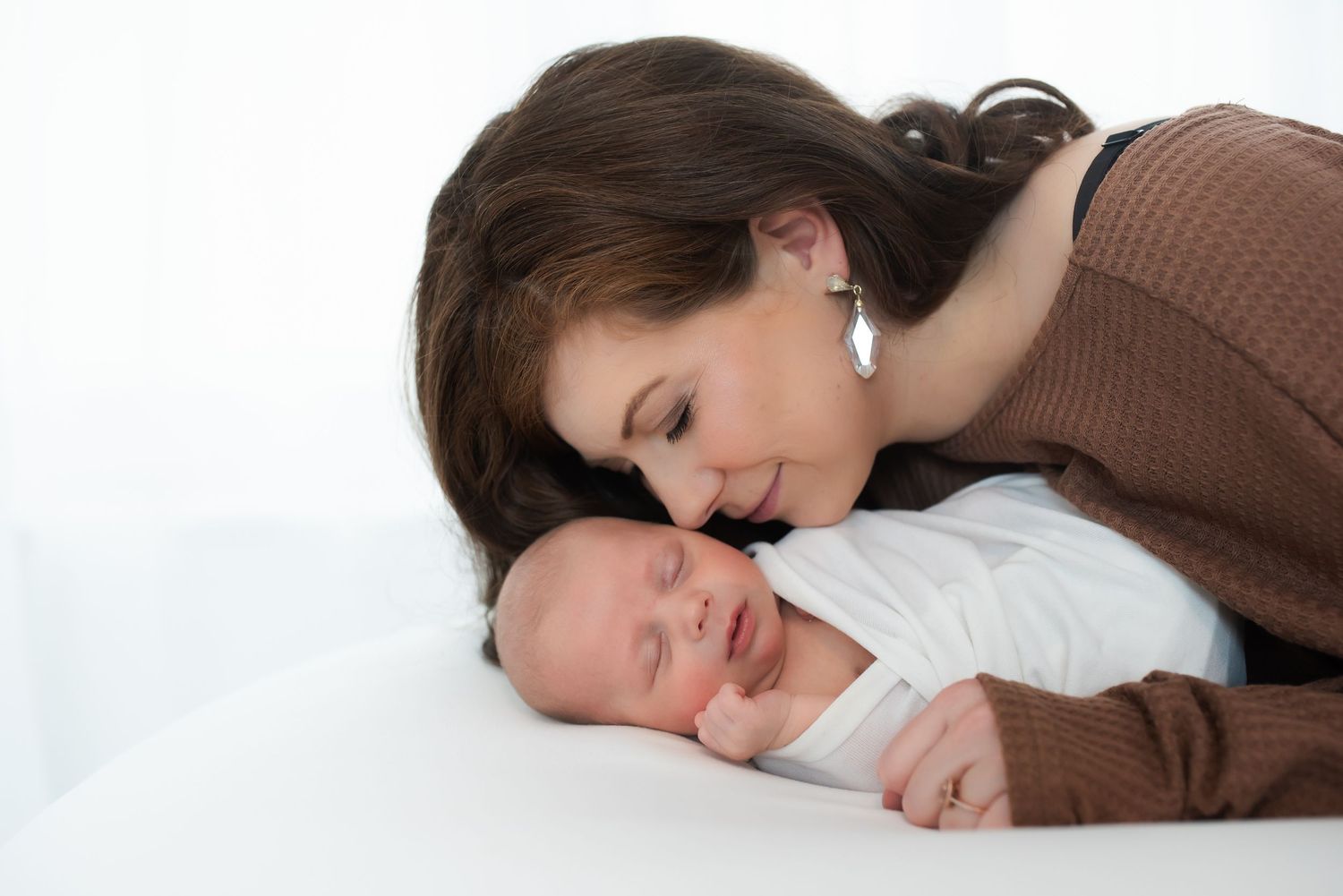 Mother and newborn photography in Houston | Katy Tx