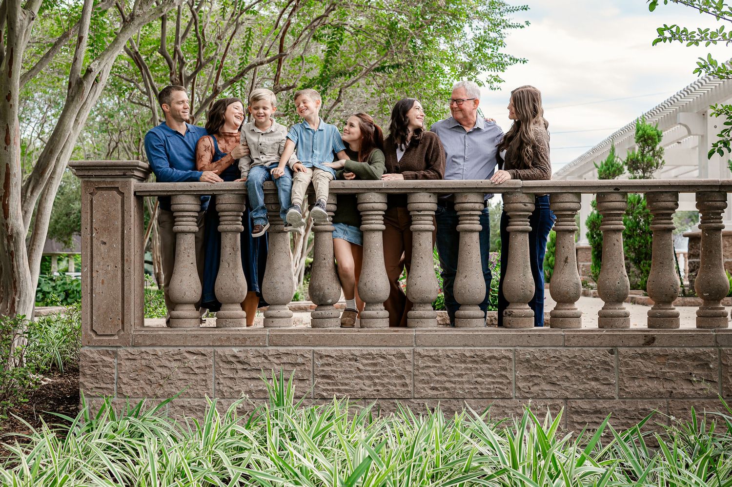 Family photography outdoors in Houston | Katy TX