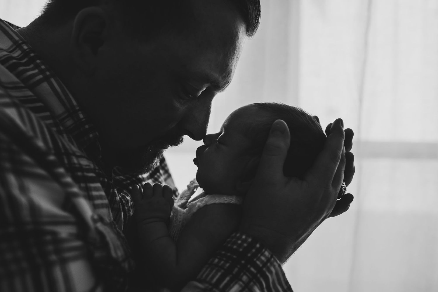 Parent and newborn connection photography in Houston | Katy TX