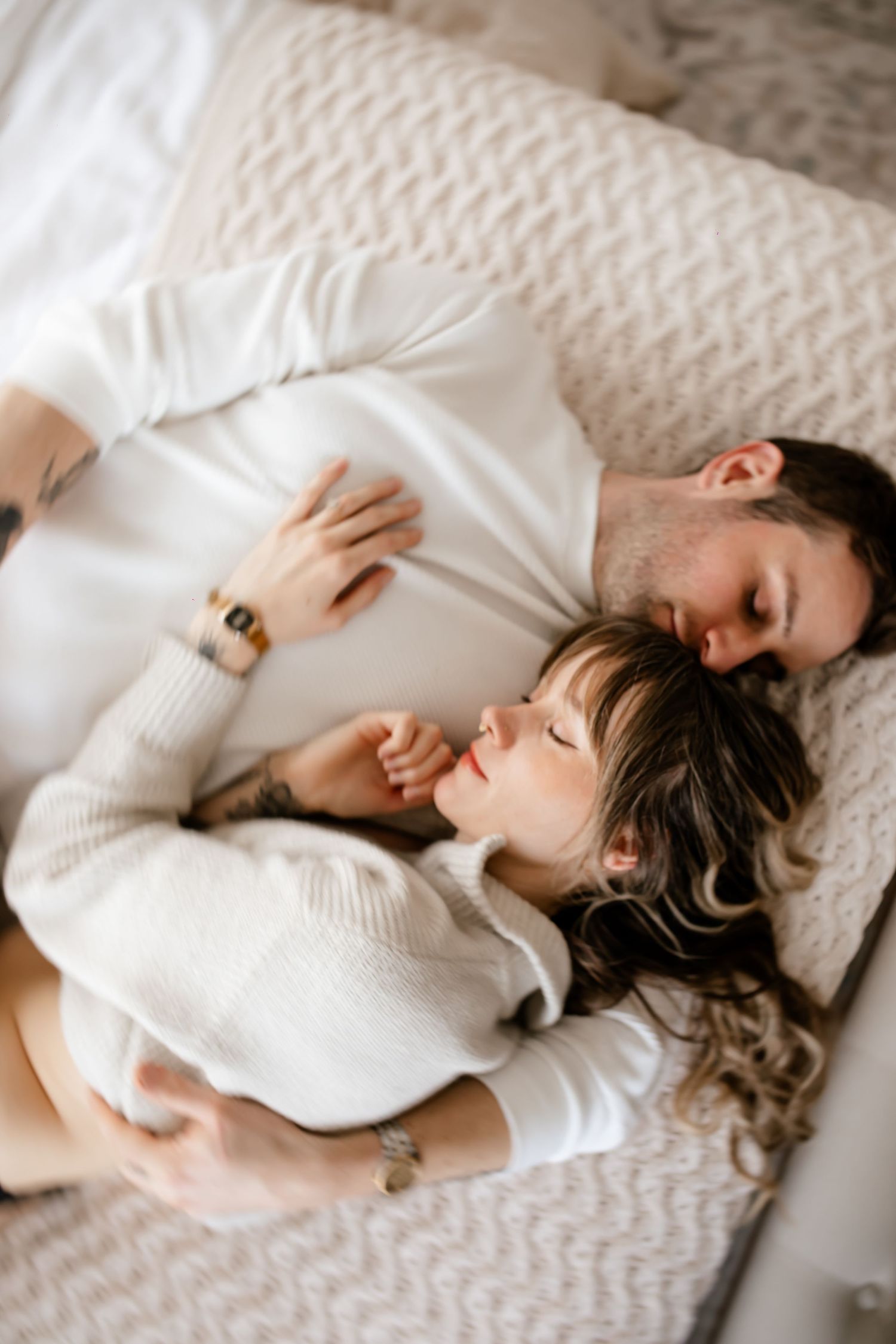 Niagara Photographer. Couple's engagement session in Grimsby