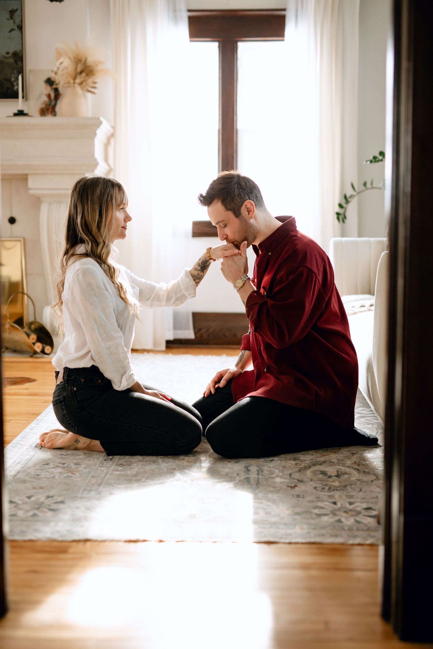 Niagara Photographer. Couple's engagement session in Grimsby