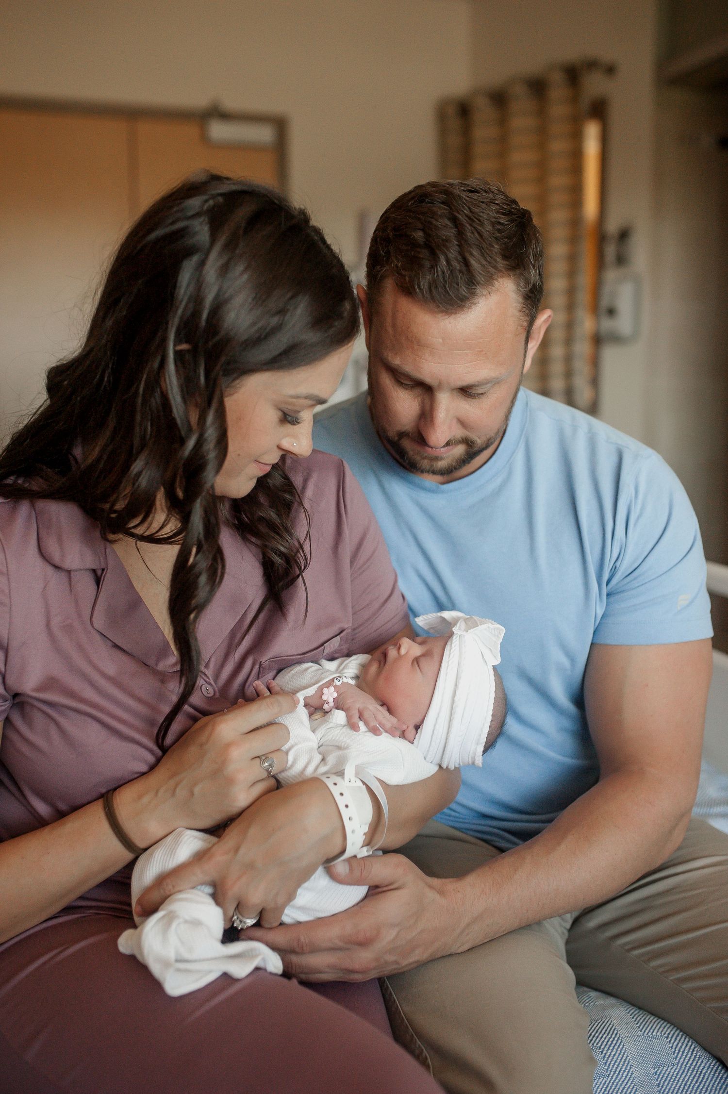 newborn session with siblings in hospital