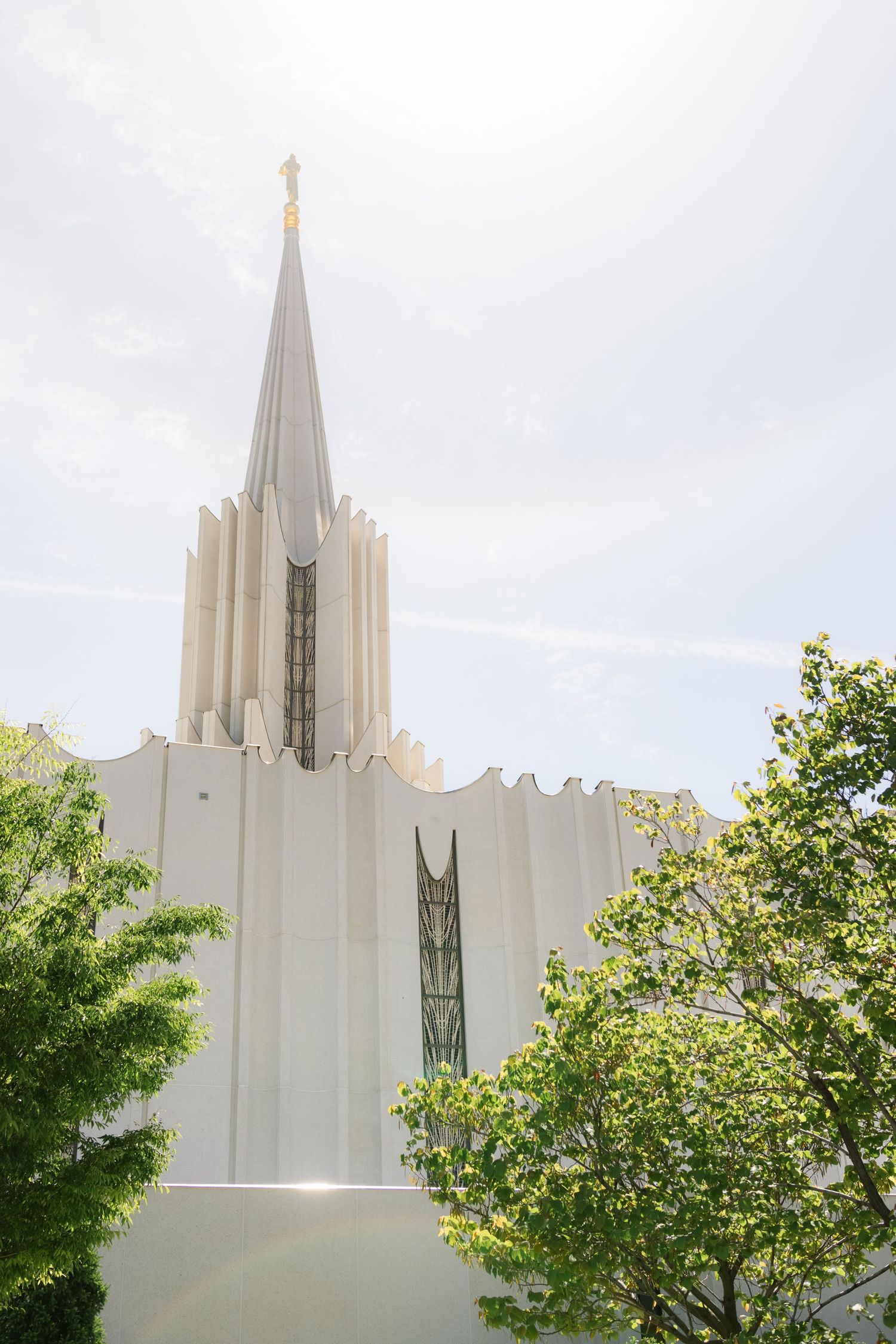 A photo of the Jordan River Utah Temple