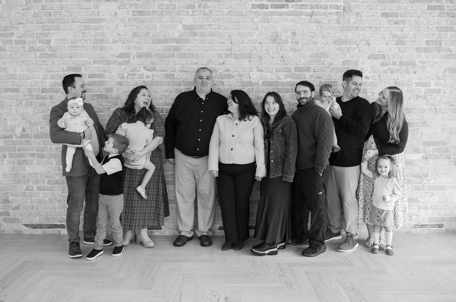 Extended family photo at White Space Studio in Sandy, Utah