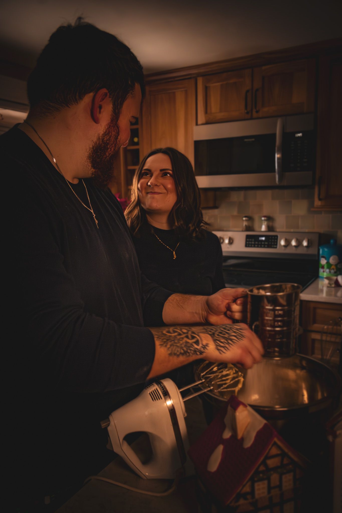 Couple- Indoor shoot- Christmas!!