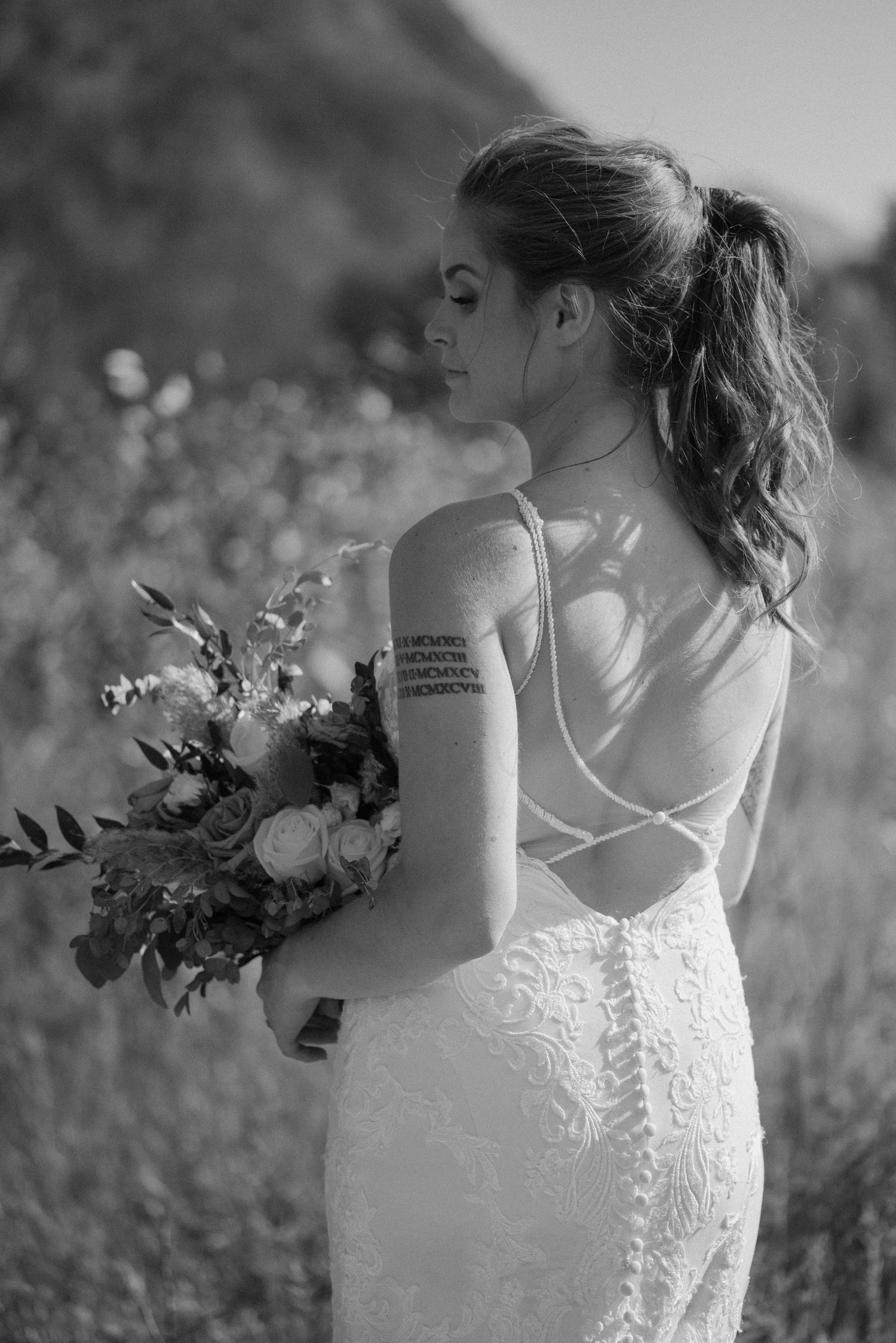 black and white brides back of dress