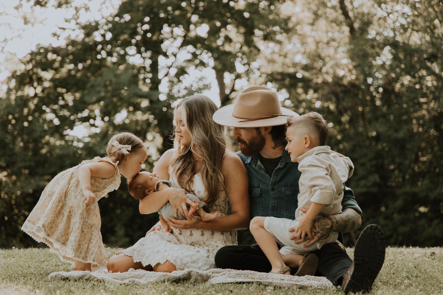 family photo shoot at Sidecut Metropark in Maumee Ohio captured by photographer Autumn Case with DreamStudios LLC