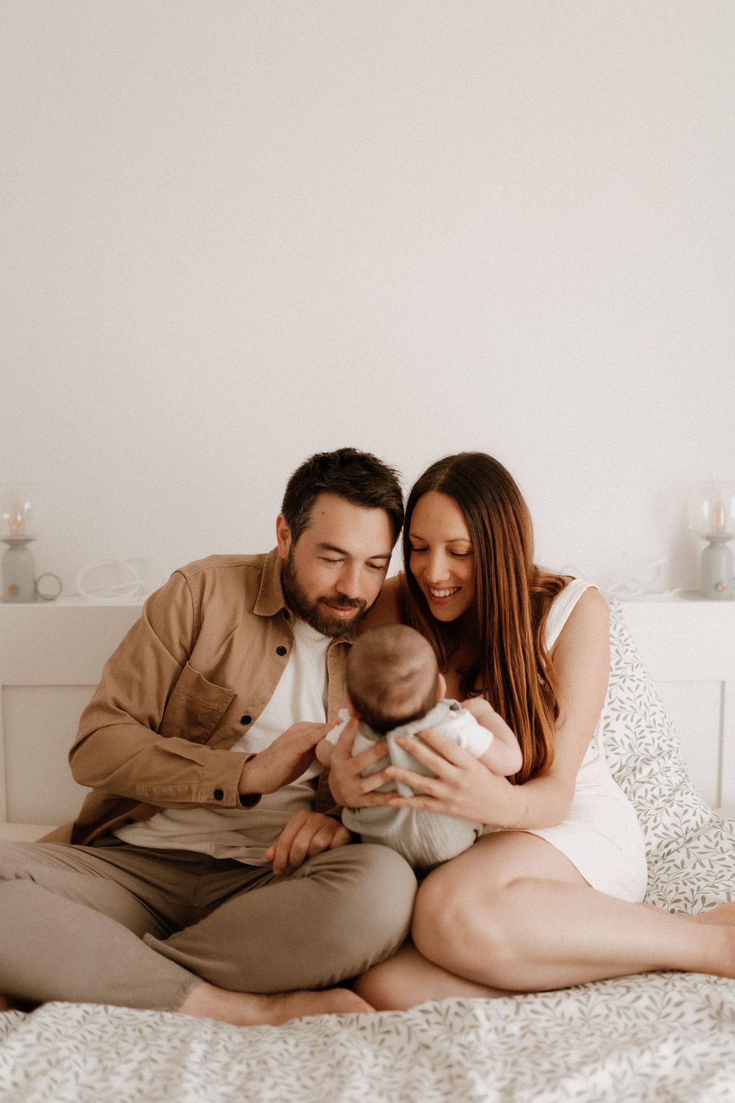 photographe famille nice et alpes maritimes, photographe naissance, séance photo nourrisson, shooting maternité, bébé