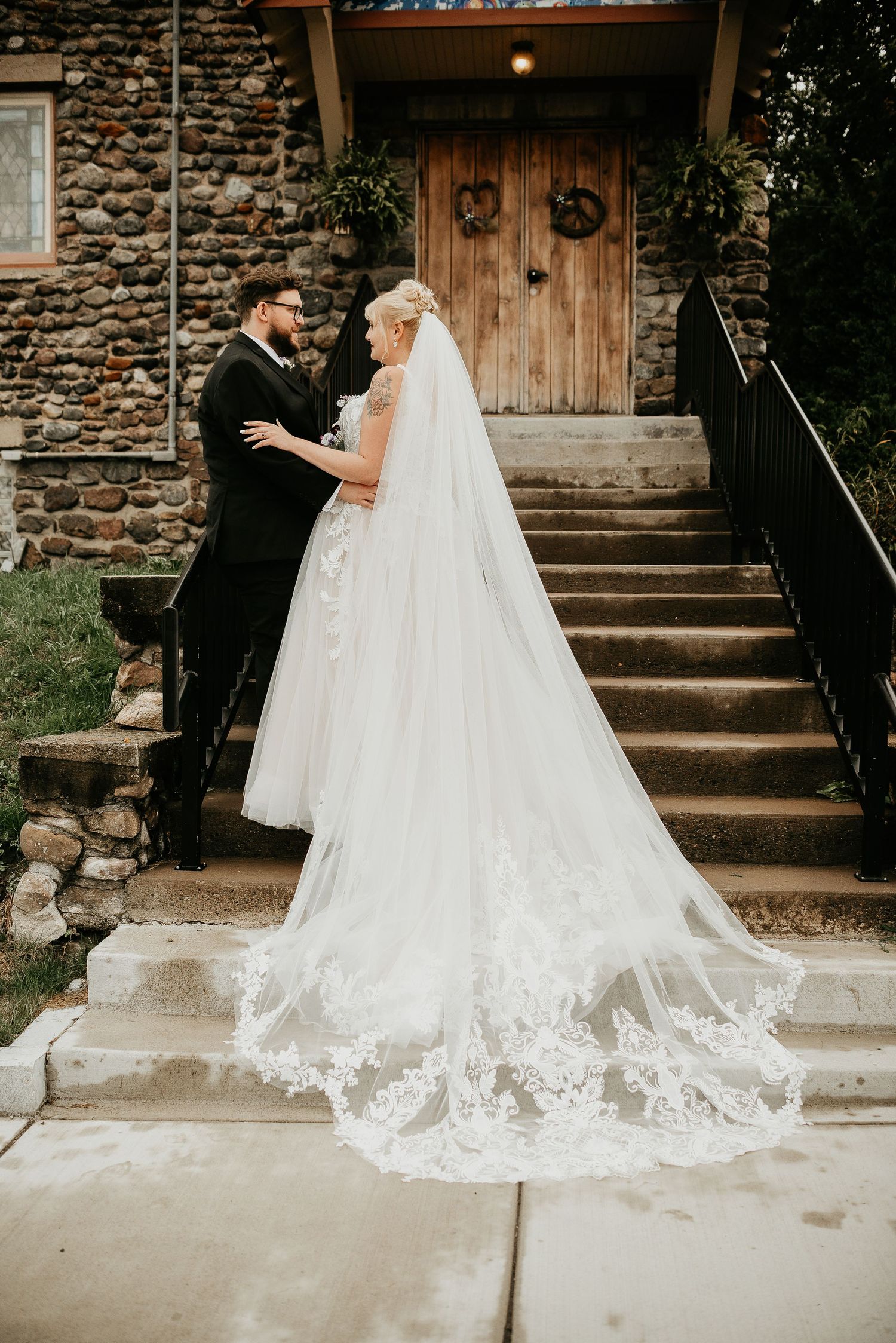 Finger Lakes couple at their wedding
Brewerton NY wedding venue
Brewerton Center of the Arts of CNY
CNY wedding