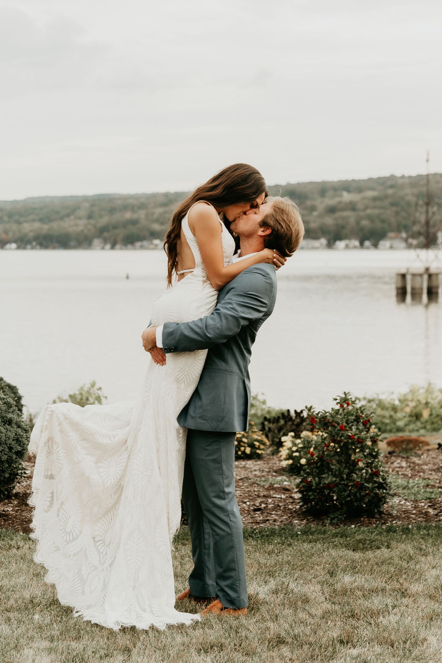 Portrait of bride & groom at finger lakes wedding
Penn Yan NY
Seasons on Keuka Lake wedding venue
Yates County NY wedding