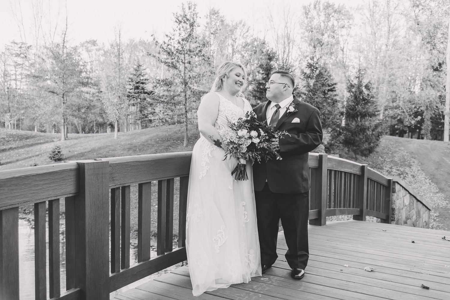 The Lodge at Shadow Hill
Finger Lakes Wedding 
Ontario NY Wedding venue
Wayne County NY
wedding photography