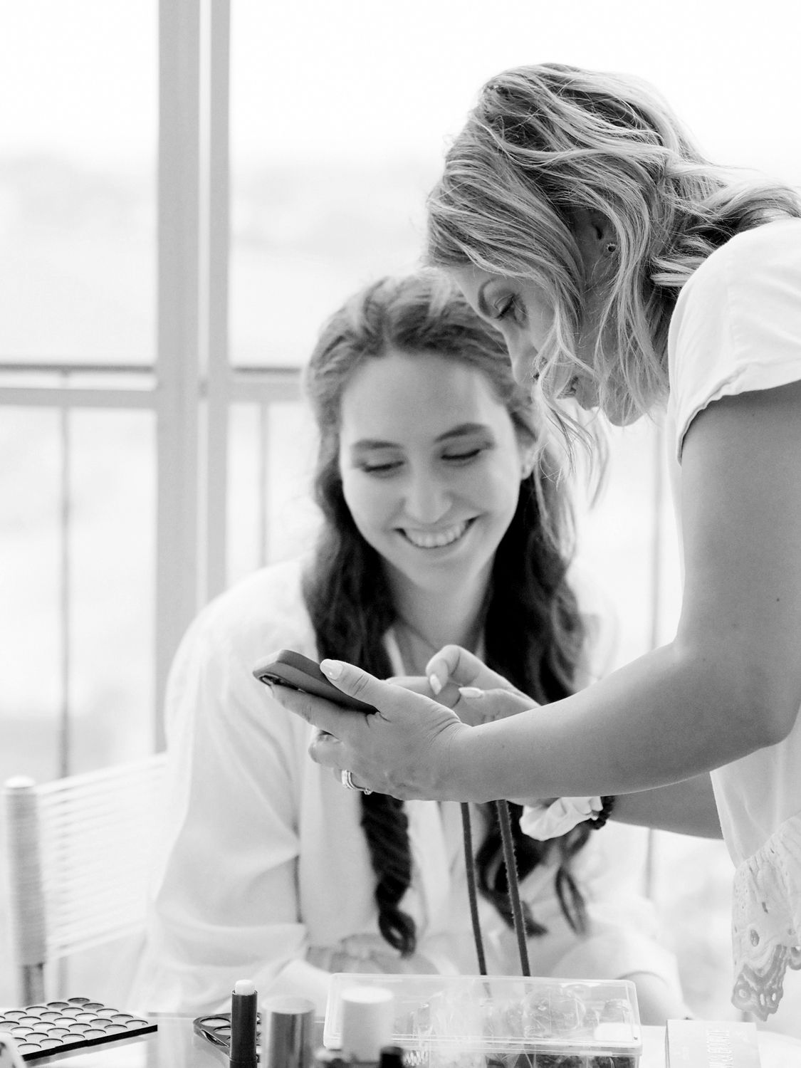 reportage autoriale di Stefania Bosso preparazione sposa che ride