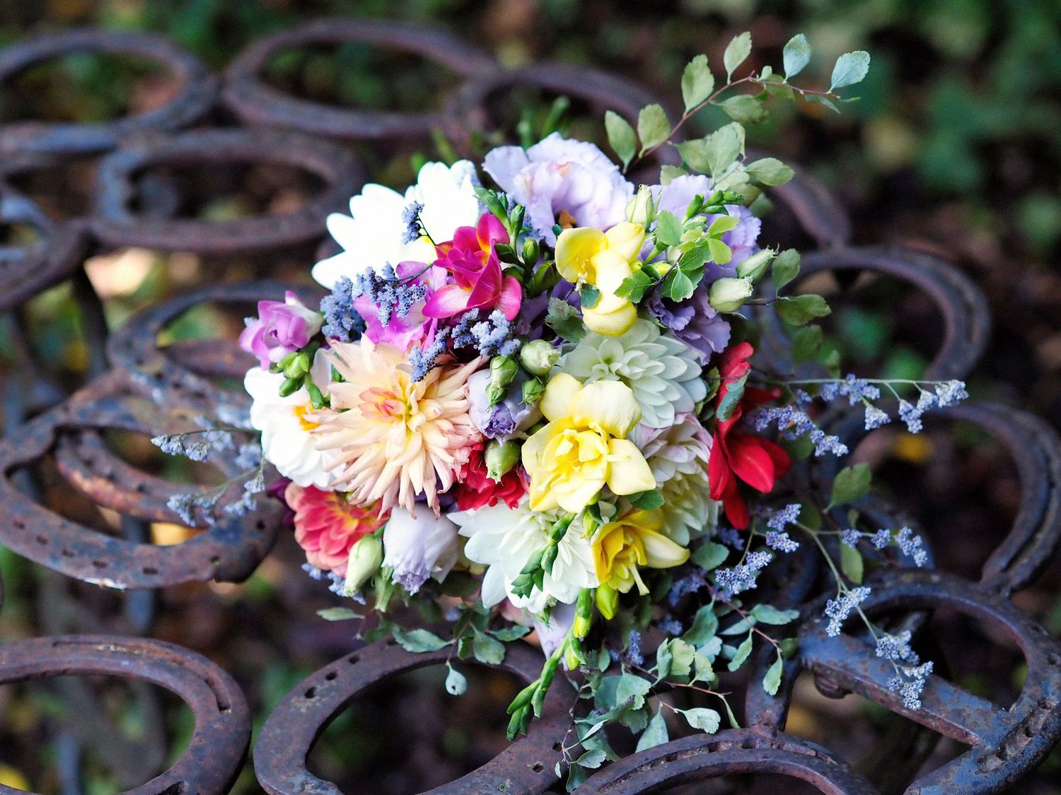 Preparazione sposa in provincia di Piacenza , dettaglio del bouquet ,fotografato da Stefania Bosso di Weddingtelling