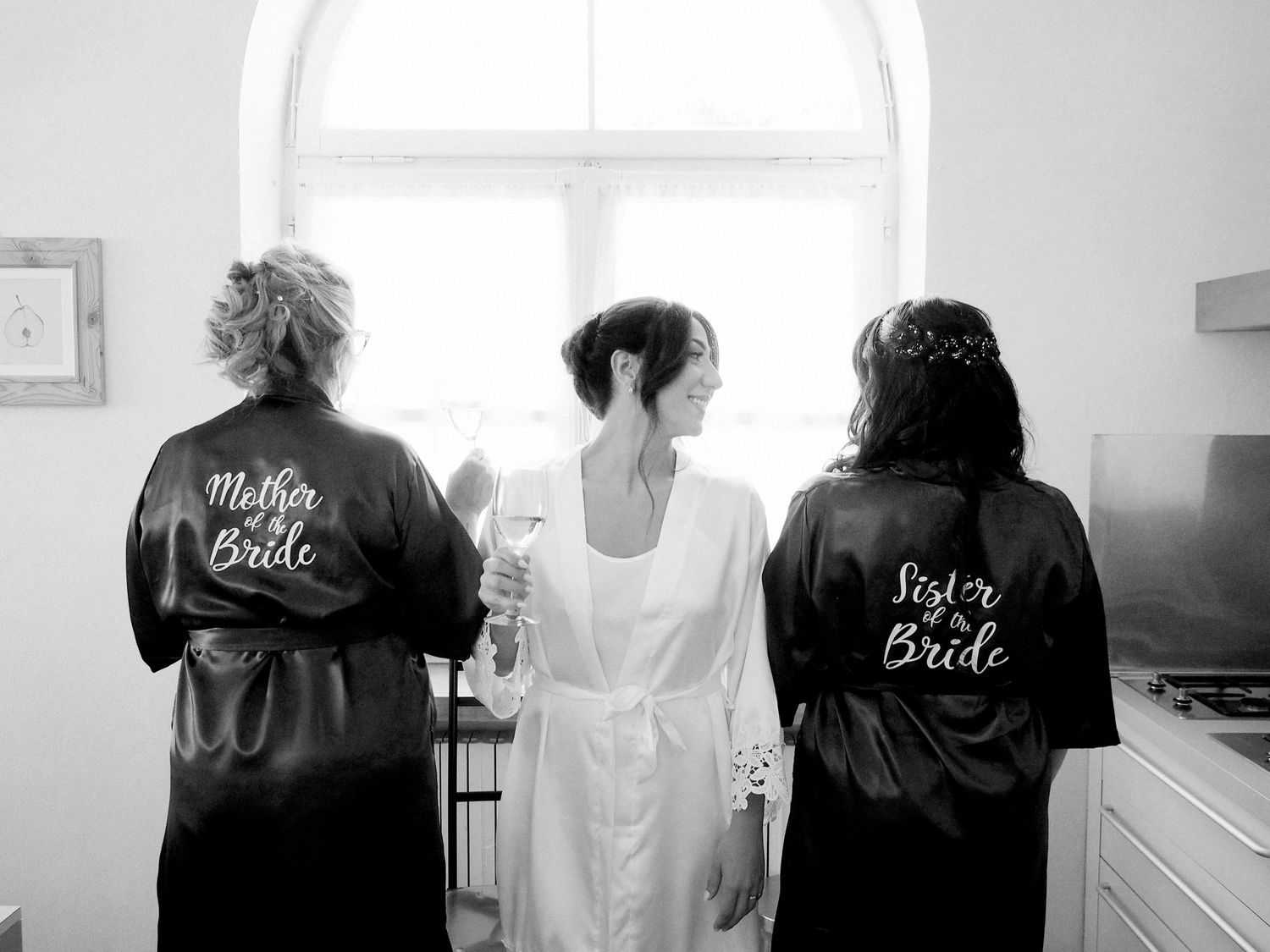 Sposa si prepara Piacenza. Bride, Mother , Sister