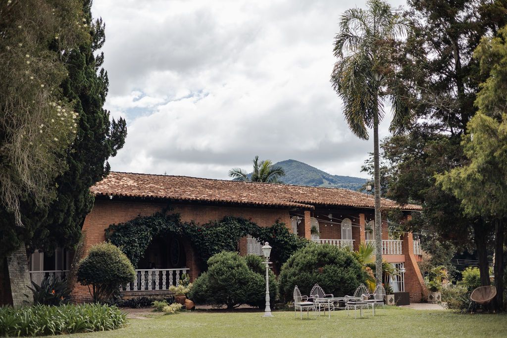 Cerimônia de casamento ao ar livre na Fazenda Vintém. Fotografo de casamento em varginha. Fotografo em alfenas. Fotografo em belo horizonte.