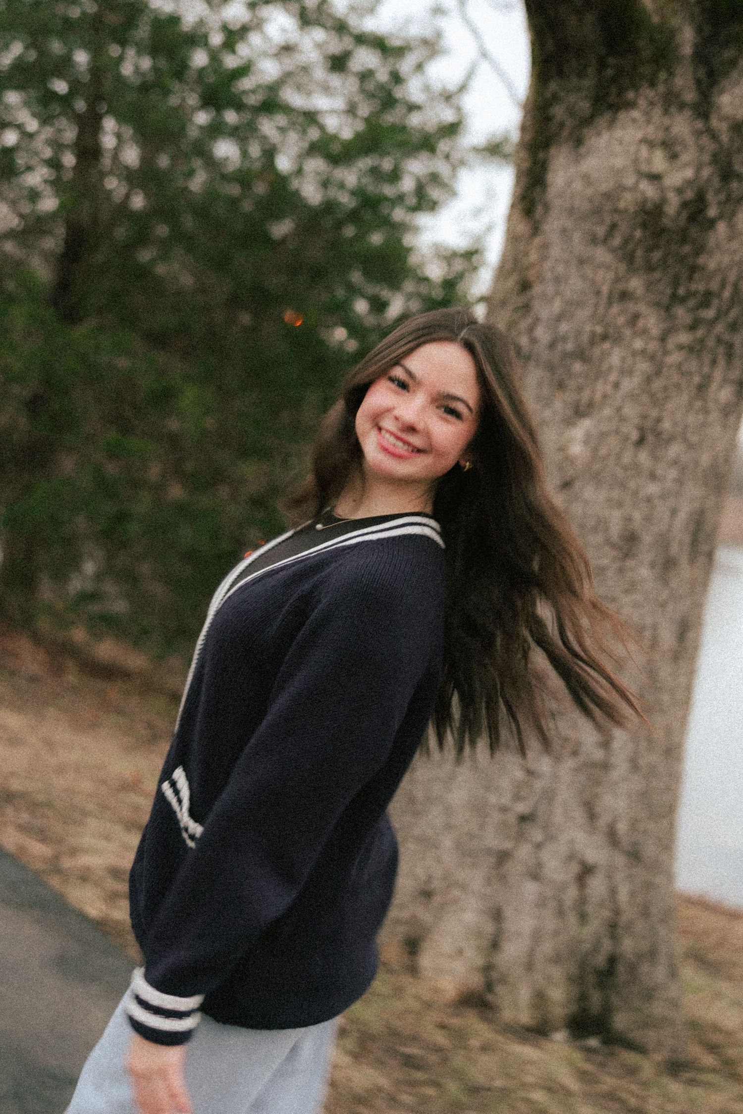 winter, senior pictures, girl, sweater
