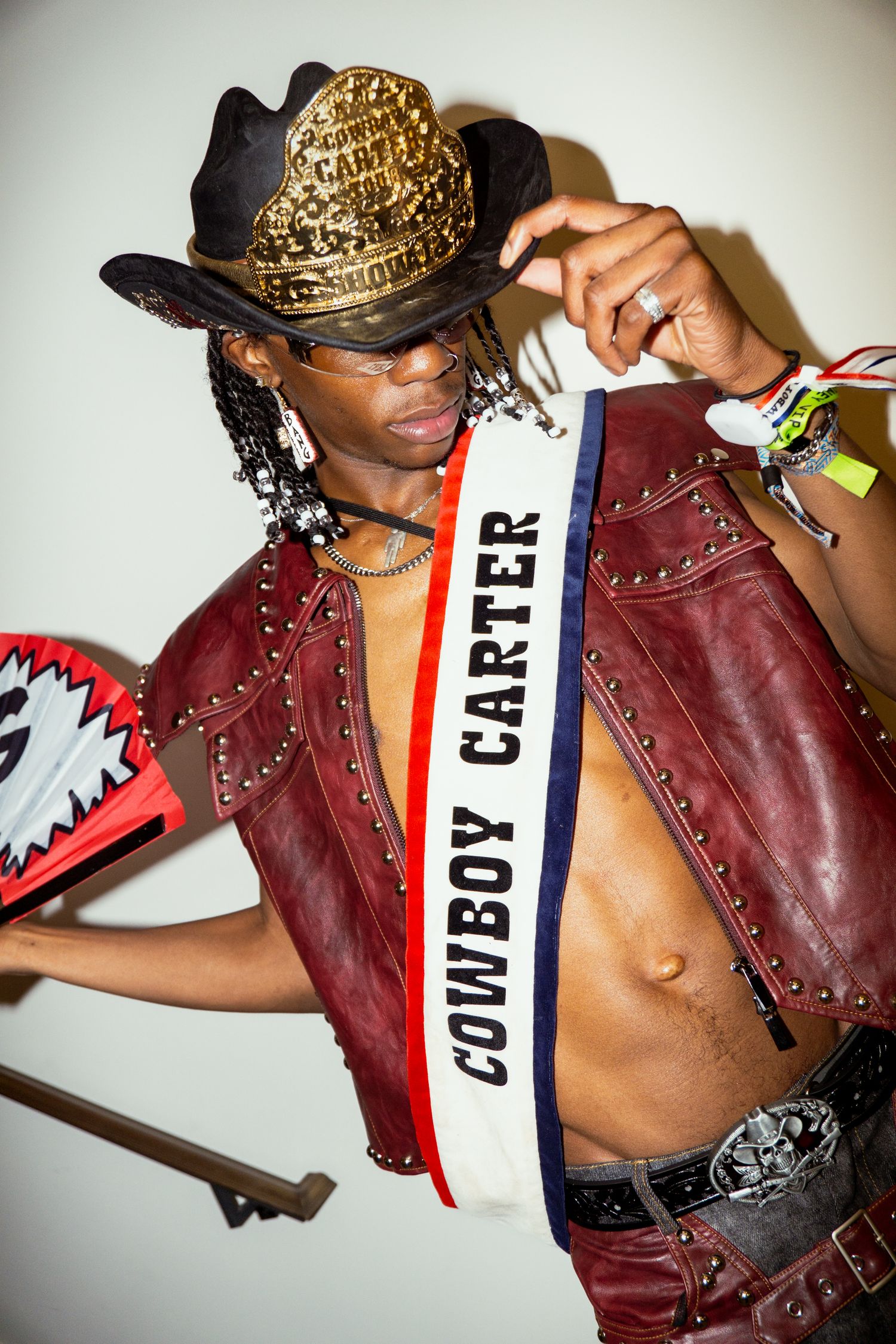 cowboy Carter bang outfit
