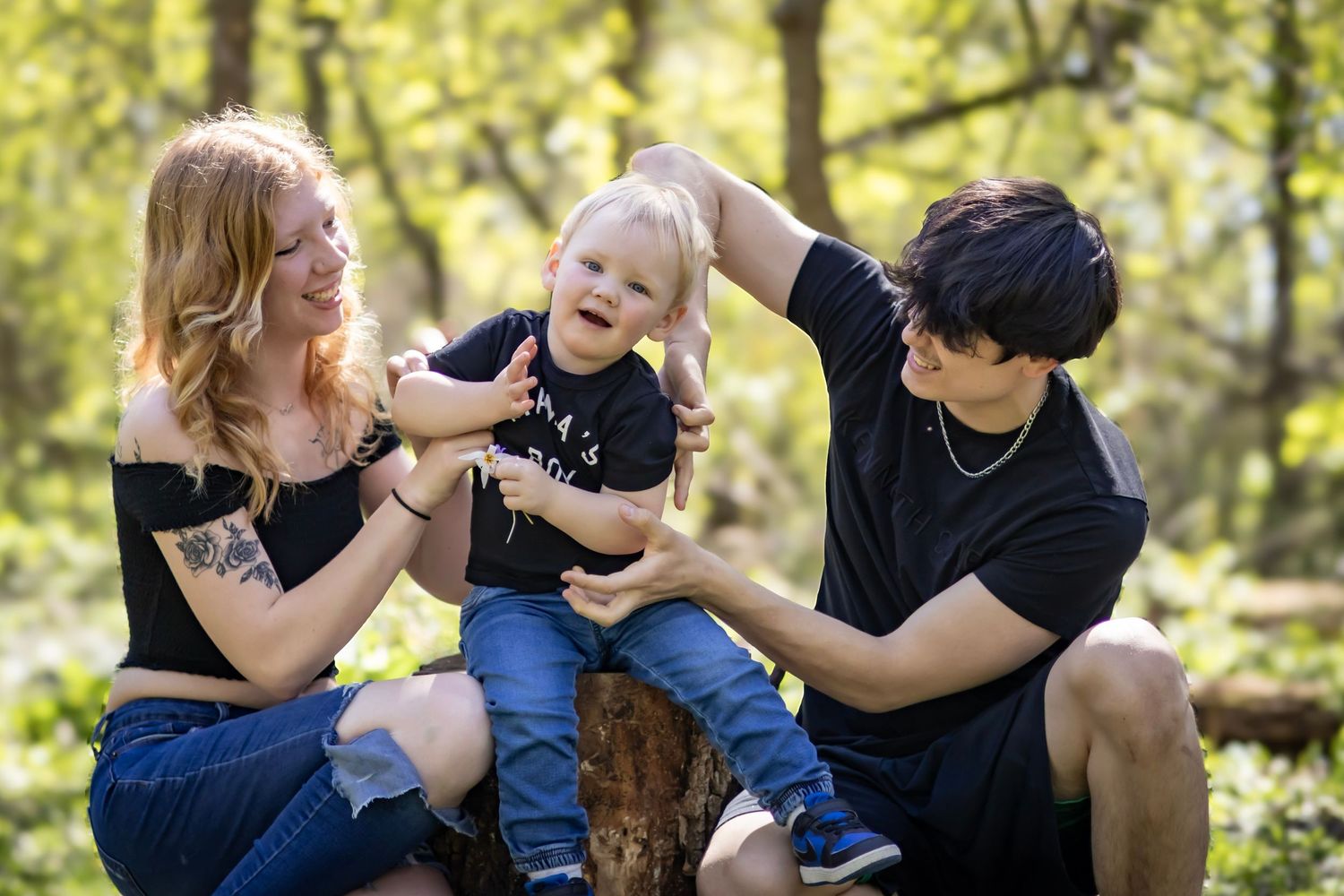 Natalie Floyd's family session with her baby odin and boyfriend sam for couple and family portraits by greyskiescollective