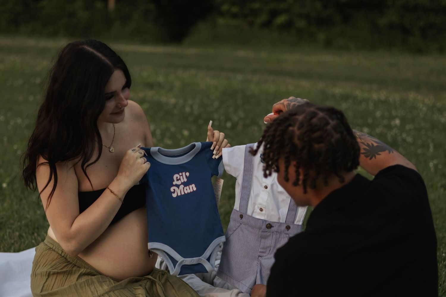 Madeline and Dsean maternity session photography portraits couples grey skies collective albums