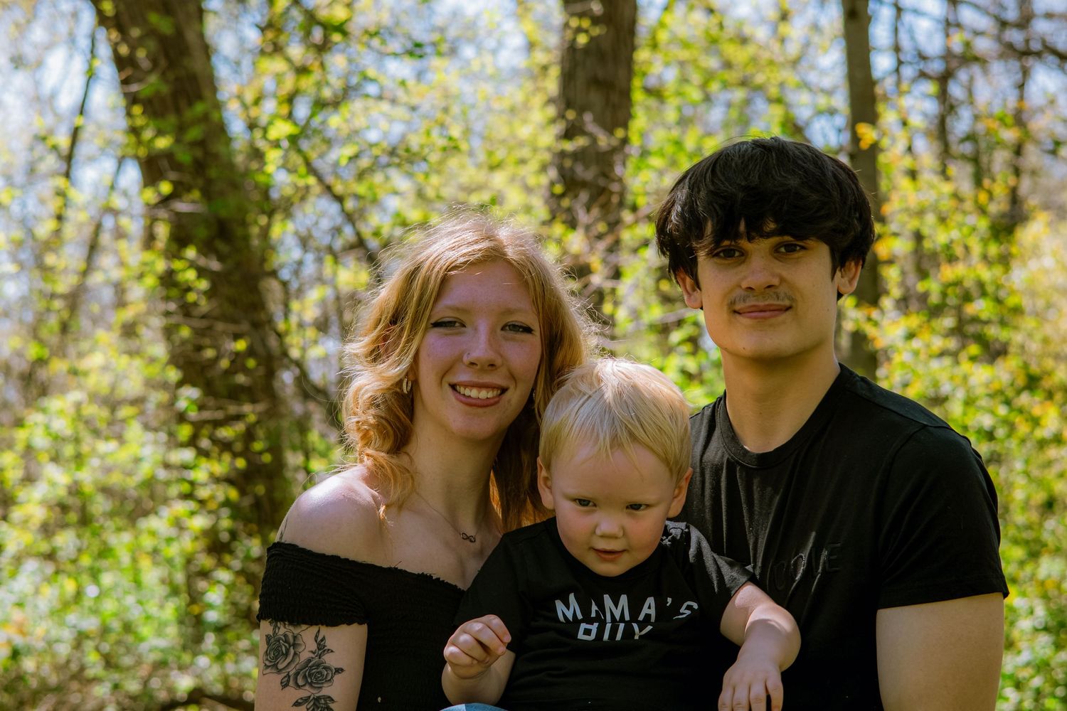 Natalie Floyd's family session with her baby odin and boyfriend sam for couple and family portraits by greyskiescollective