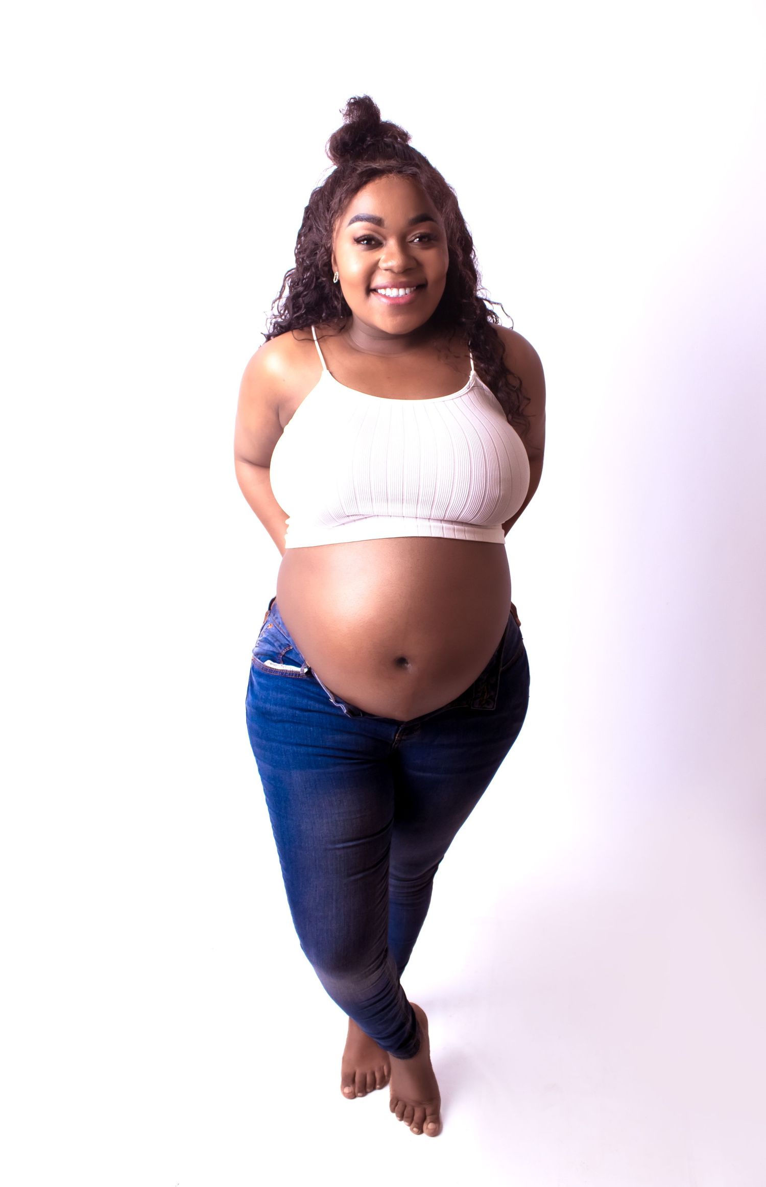 Maternity Photoshoot in Middleburg Maternity Dresses in Studio Middelburg Maternity Award Winner