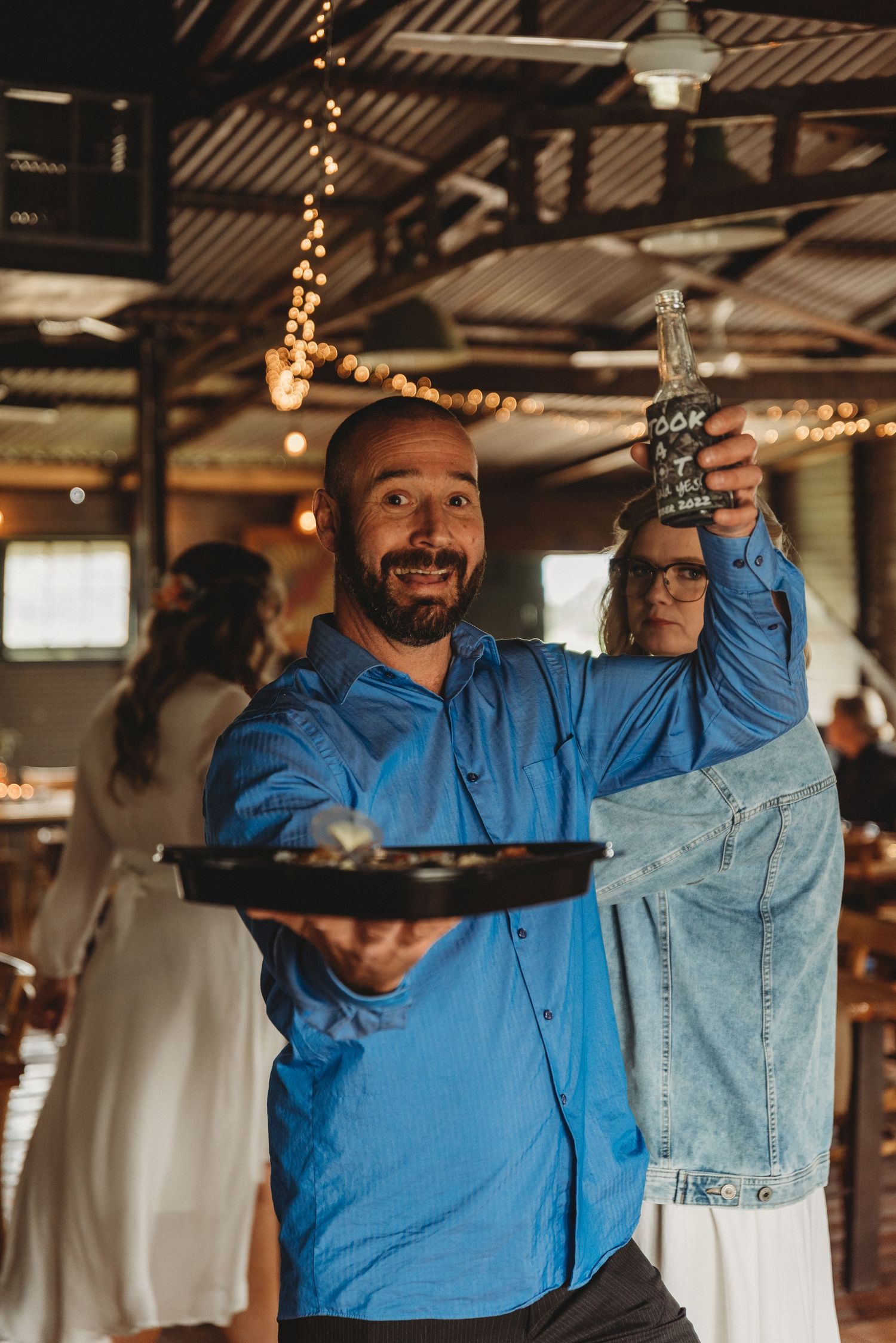 tongala-wedding-elopement-photography-echuca-shepparton-bendigo-kyabram-beer-happy-mates-patho-shearing-shed