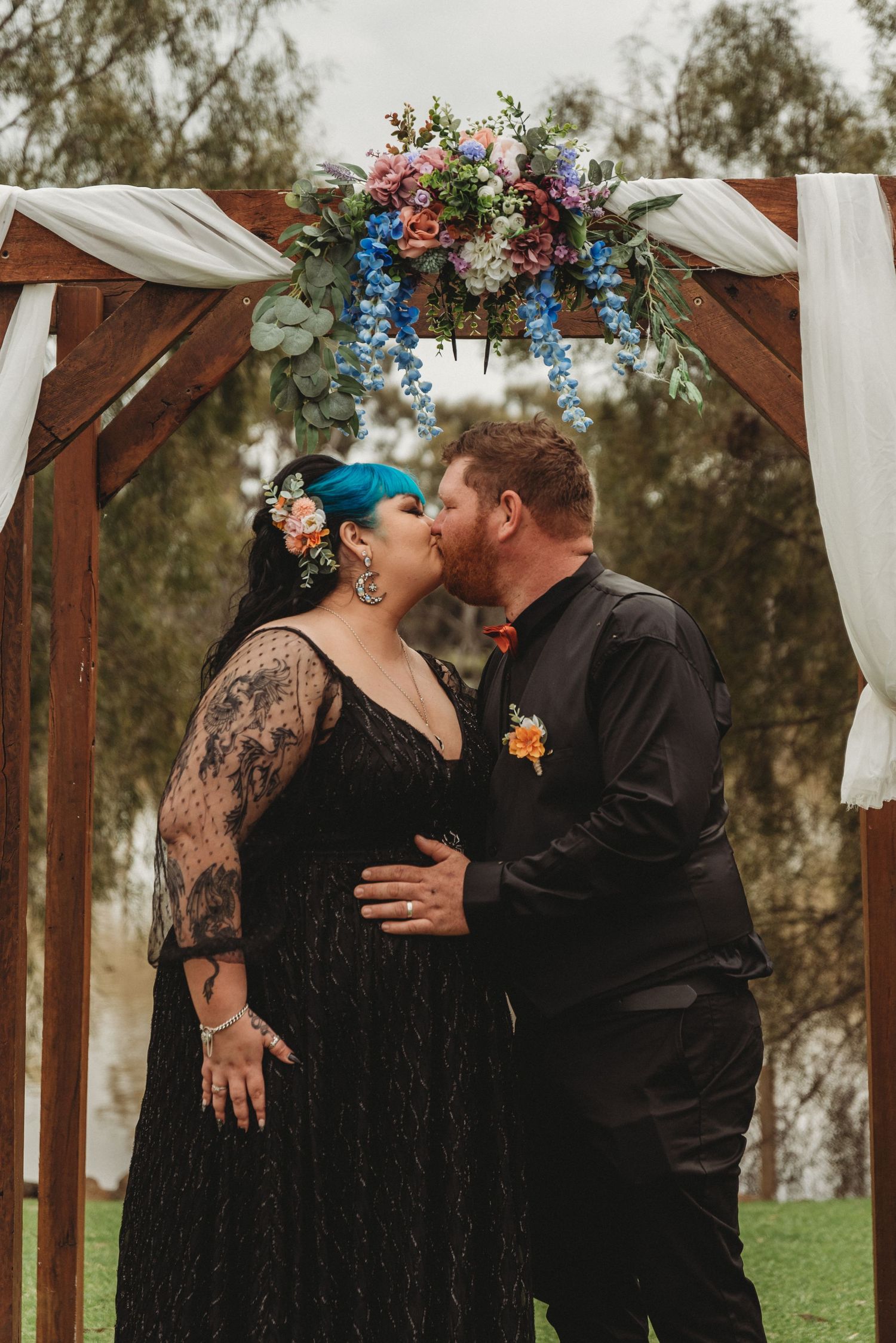 wedding-elopement-photography-tongala-and-surrounds-rustic-fun-small-intimate