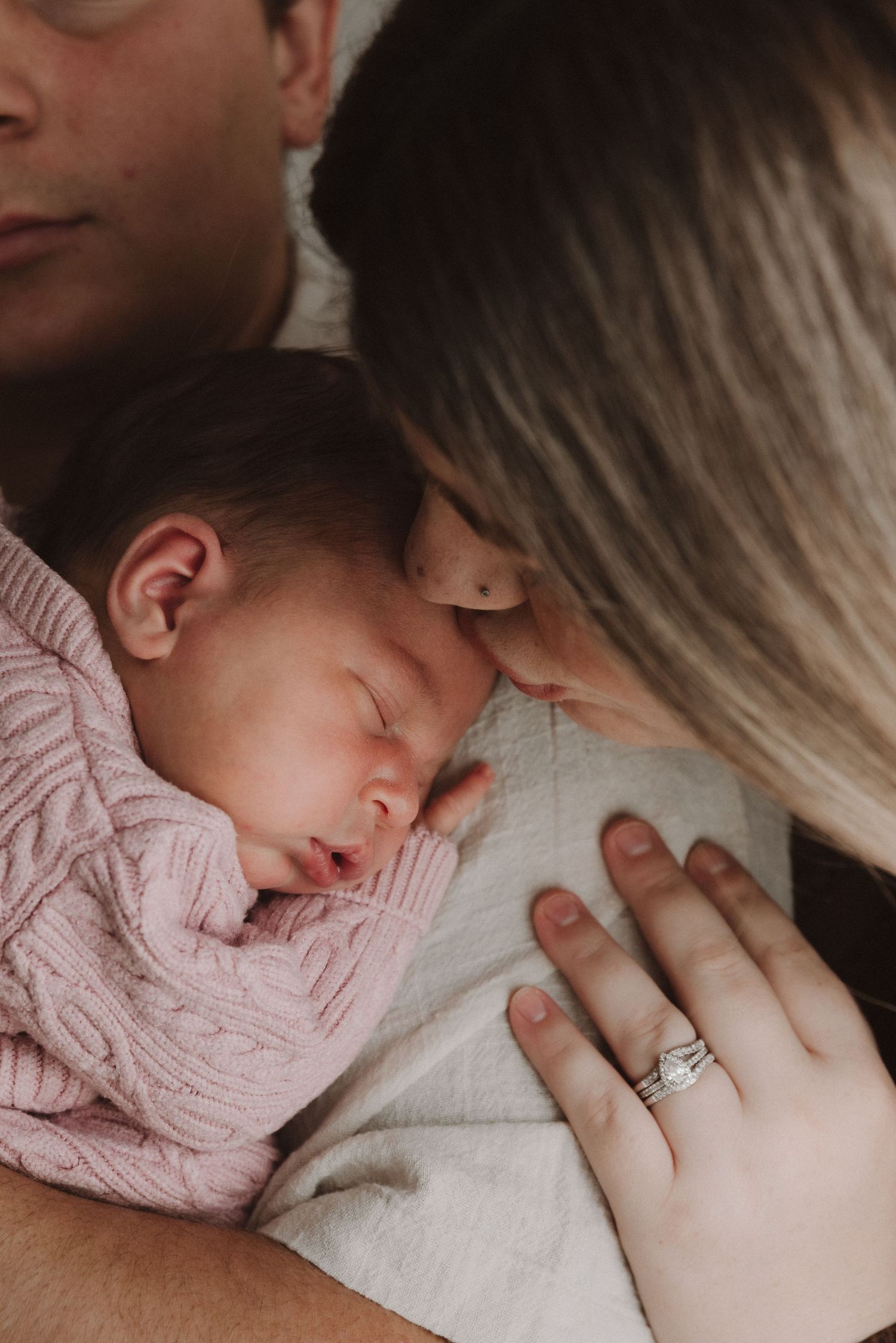 tongala-newborn-photography-newborn-baby-kissed-by-mum-tongala