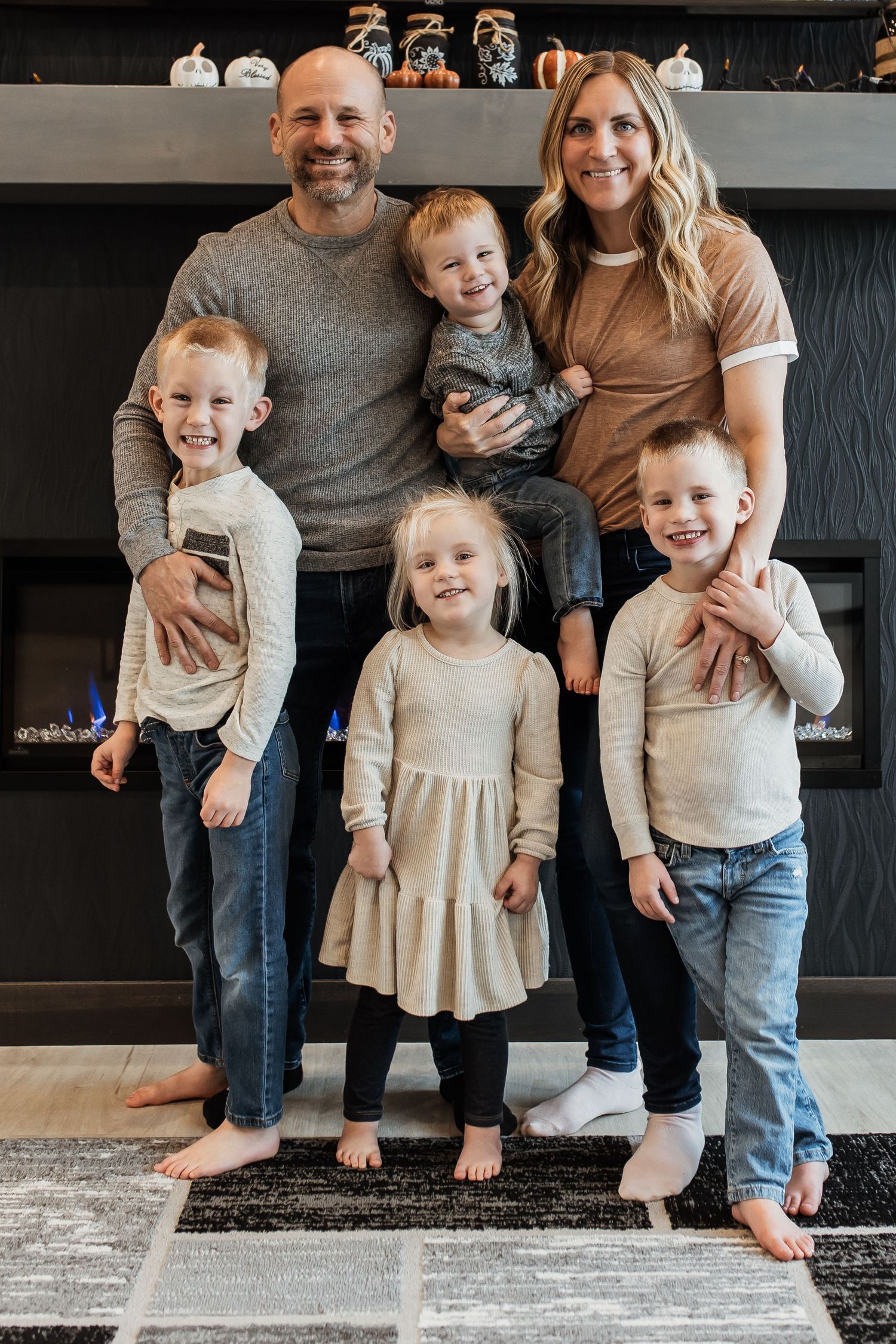monique lamoureux family photo grand forks, nd