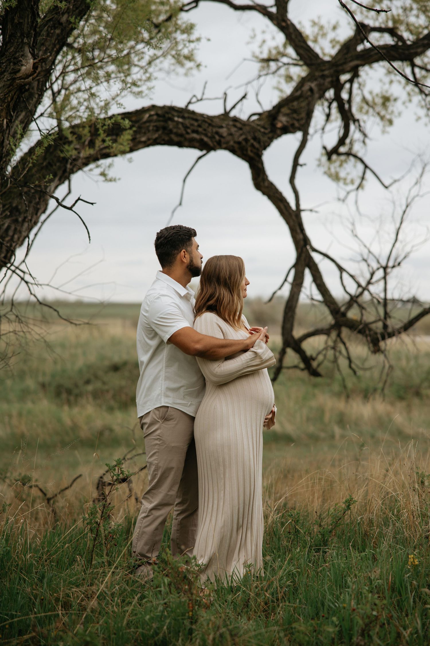 Candid lifestyle family photos in Calgary by Aspen Allison Photography, capturing real moments and natural connection.