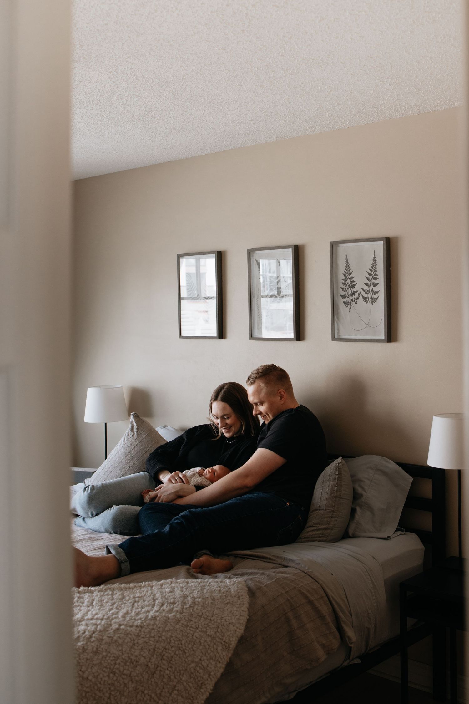Candid lifestyle family photos in Calgary by Aspen Allison Photography, capturing real moments and natural connection.