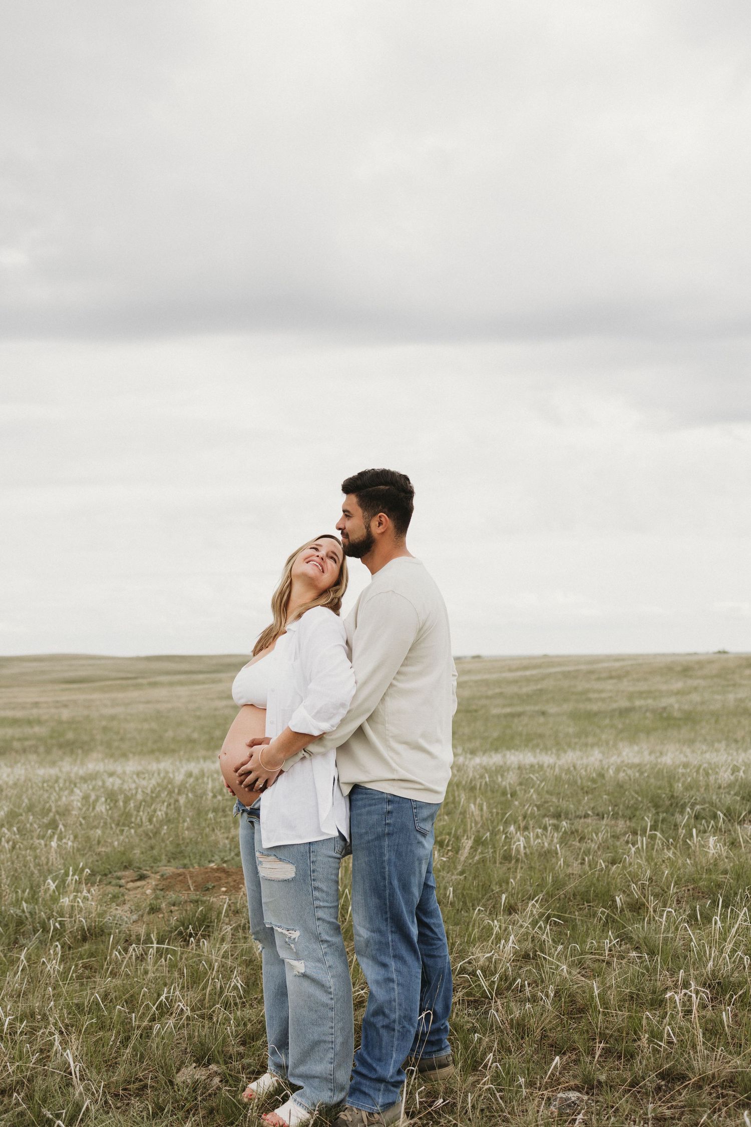 Candid lifestyle family photos in Calgary by Aspen Allison Photography, capturing real moments and natural connection.