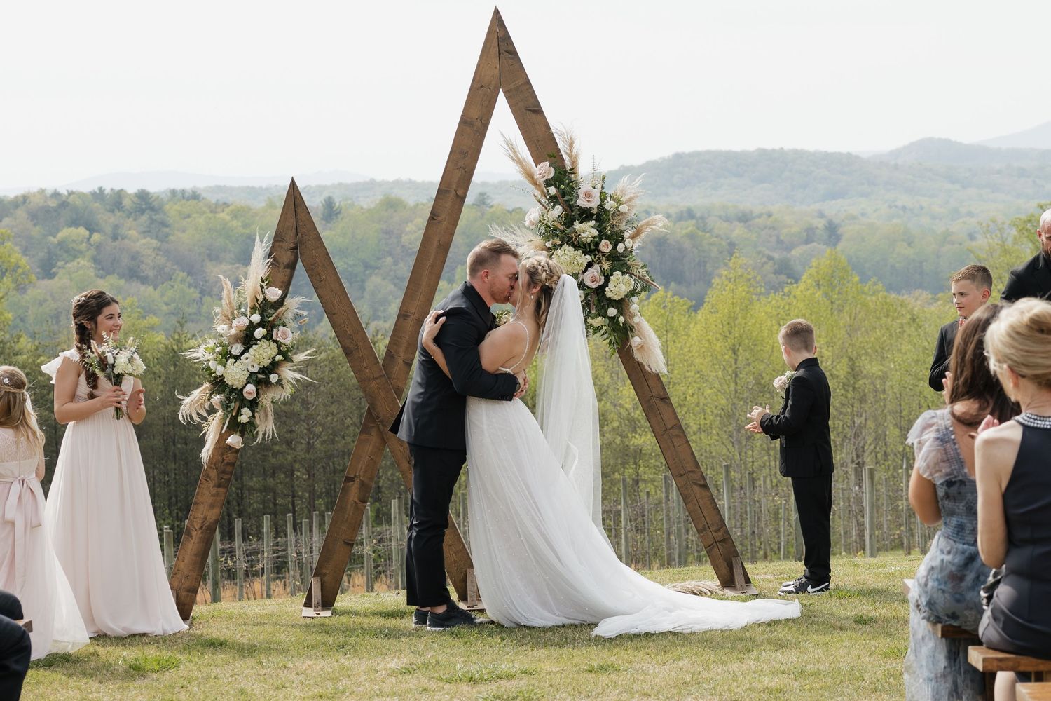 Serre Vineyards, North Carolina mountain wedding. Mt. Airy, NC