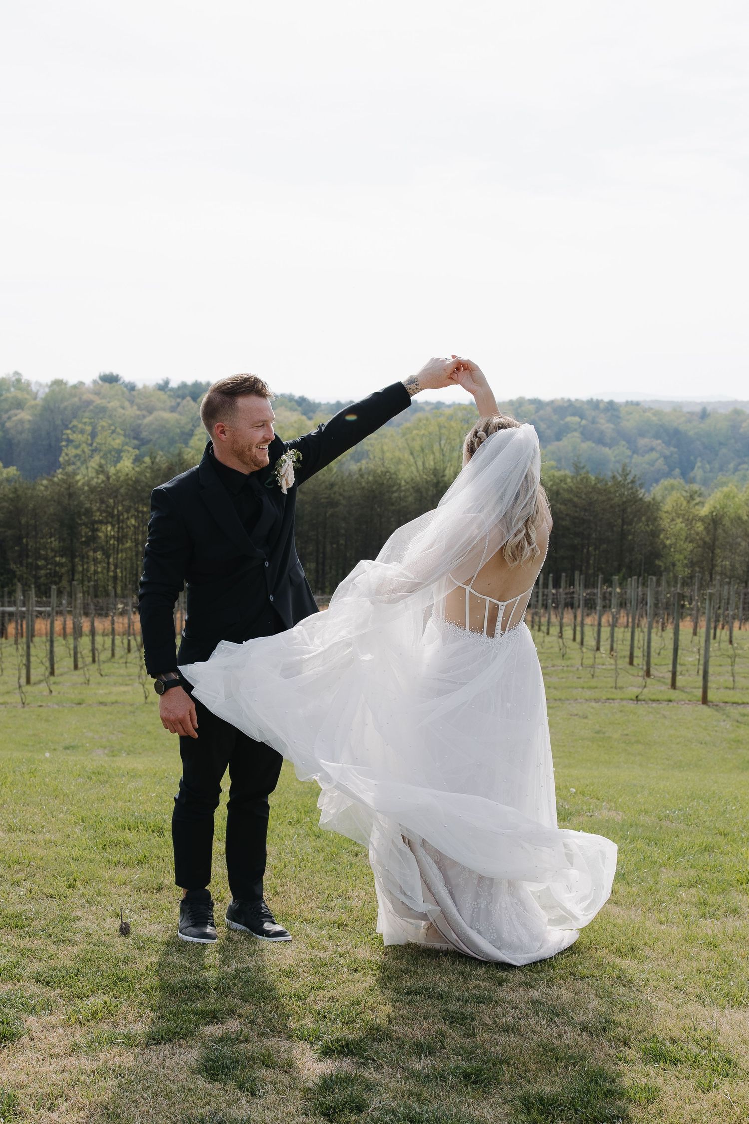 Serre Vineyards, North Carolina mountain wedding. Mt. Airy, NC