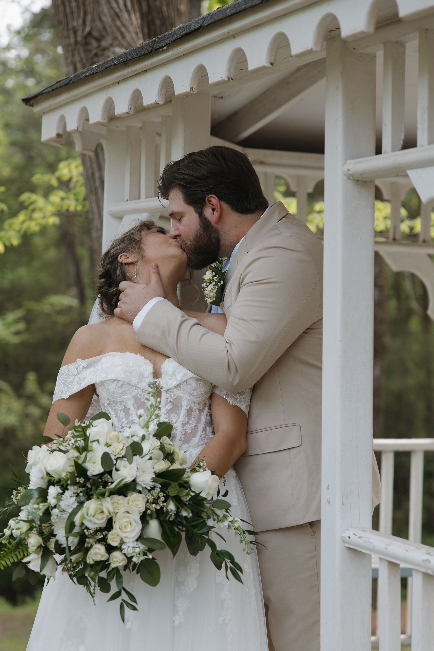 Vesuvius vineyards North Carolina wedding venue with gazebo