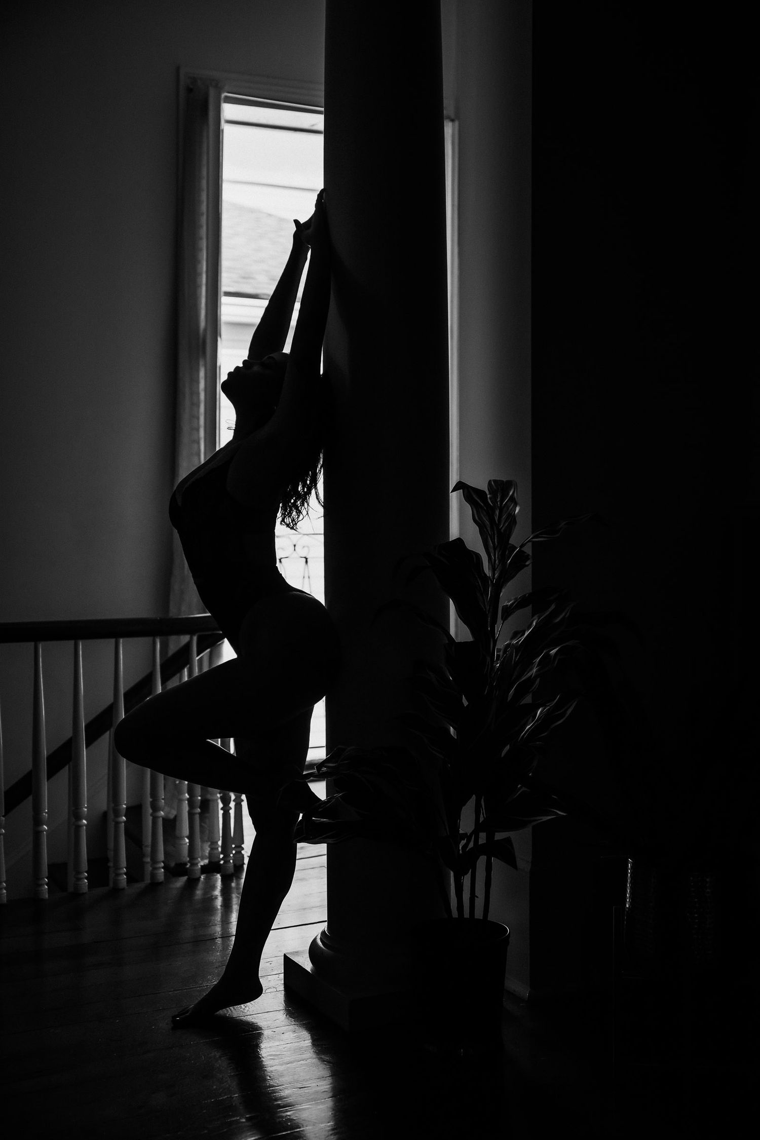 black and white boudoir silhouette portrait in New Orleans studio