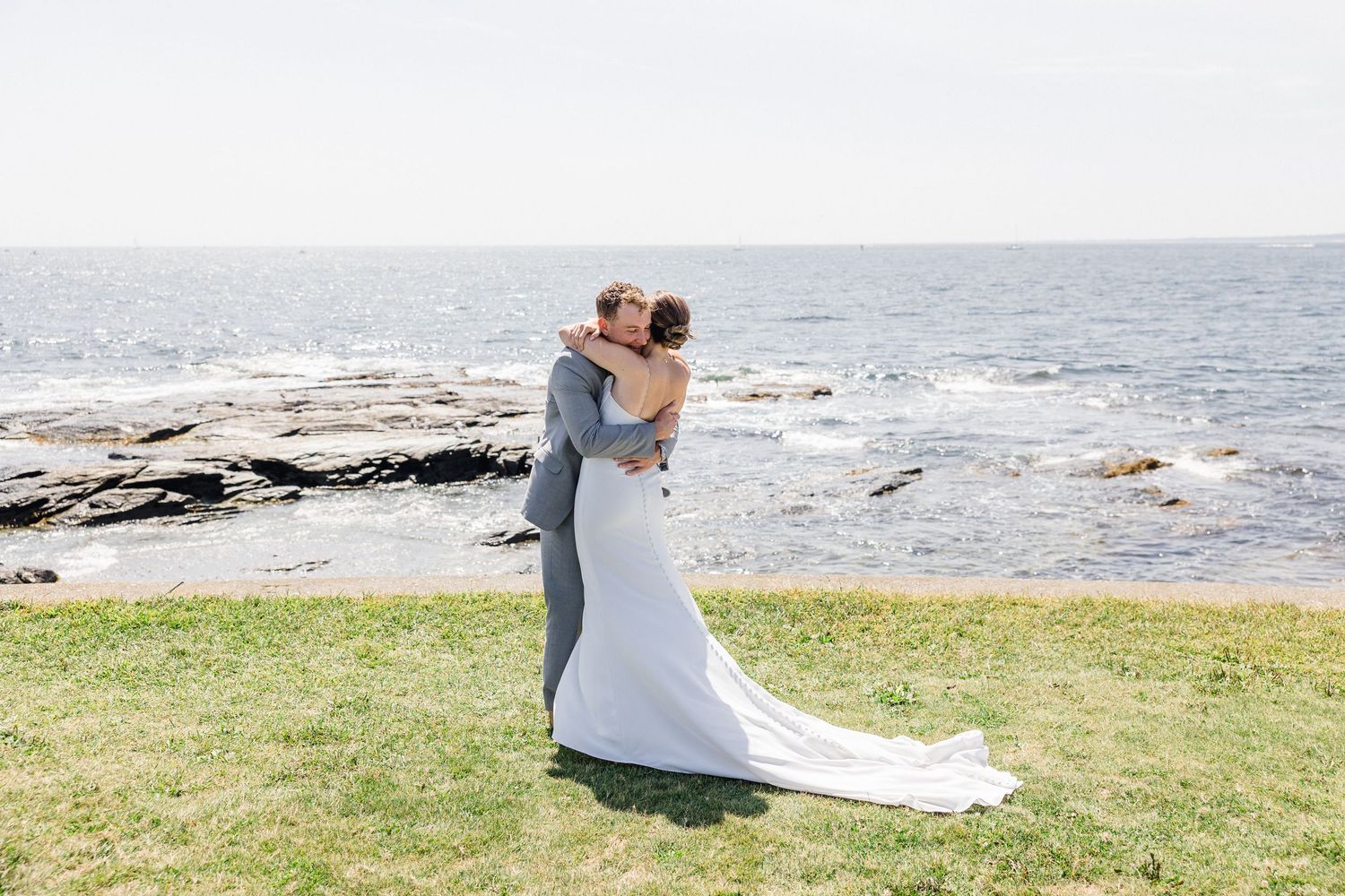 Brenton Point, Newport RI first look. Newport, RI Wedding photography