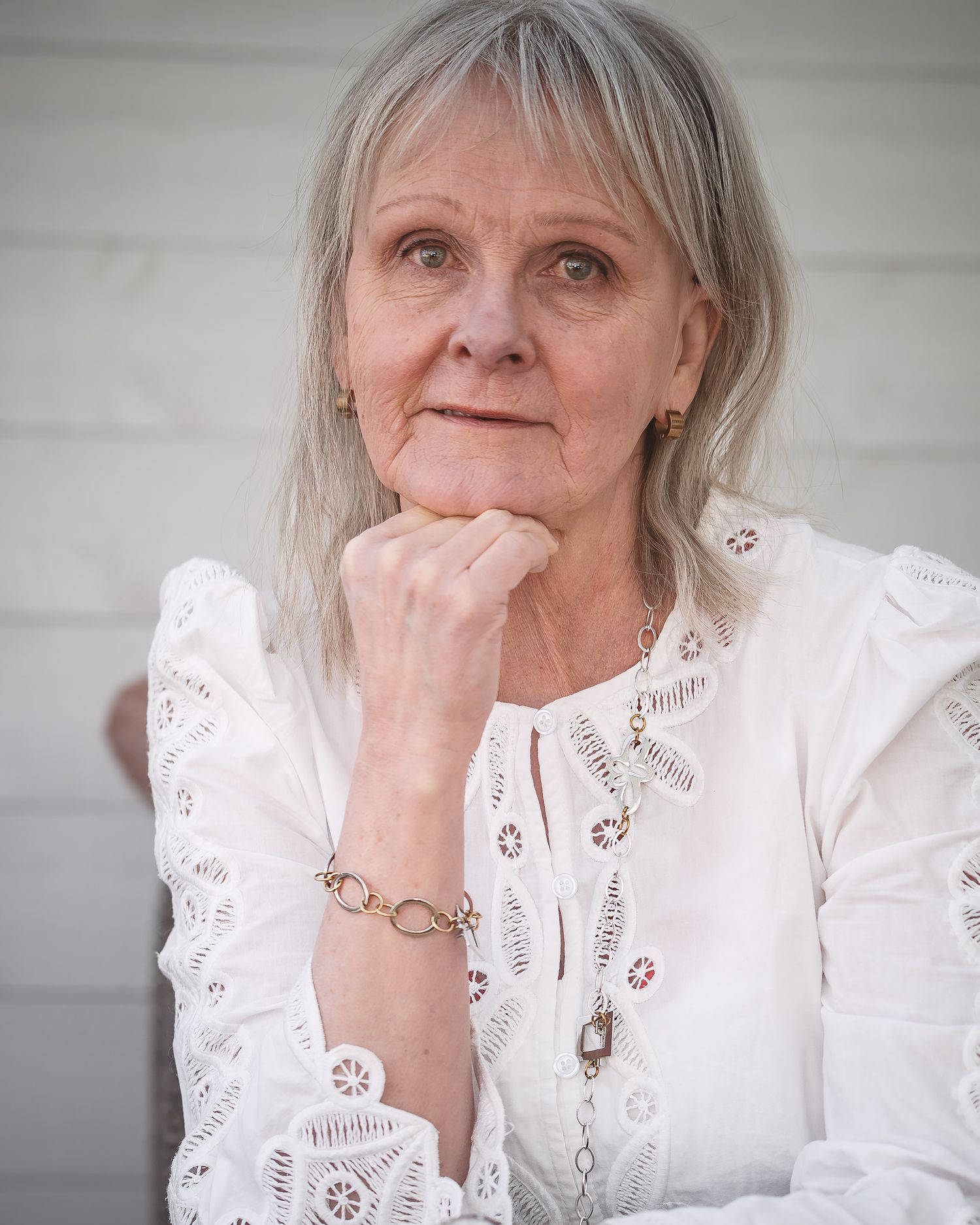 Personligt porträtt av kvinna fotograferad i naturligt ljus av Carina Krantz
Hjärtat (grafisk detalj)