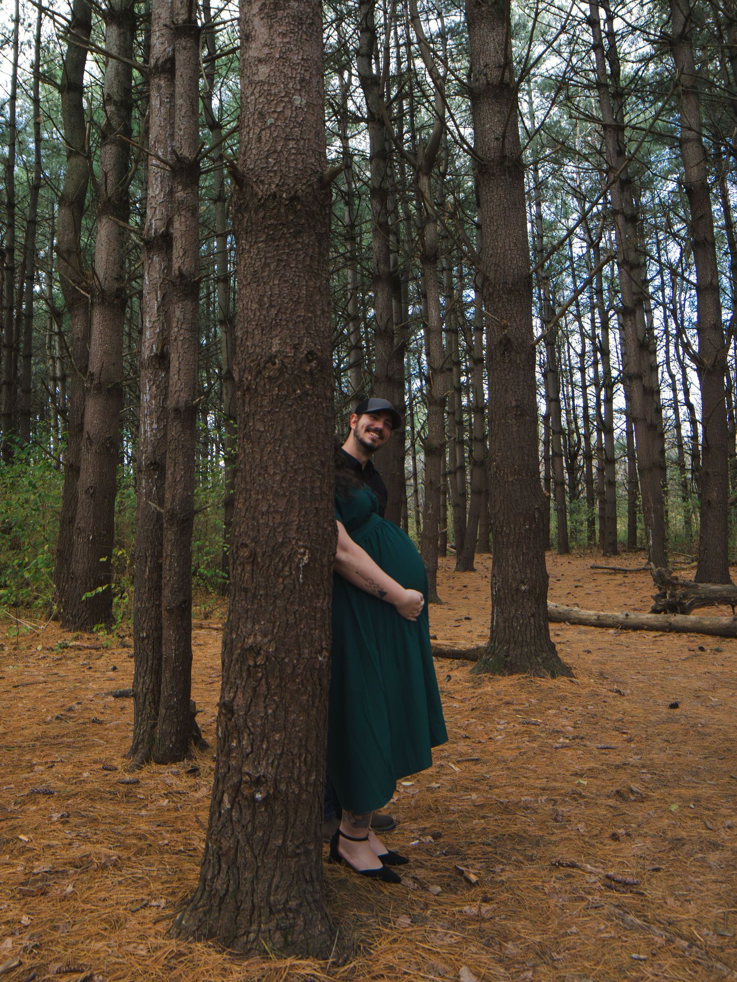 Fun maternity photo using the husbands face but wife's body