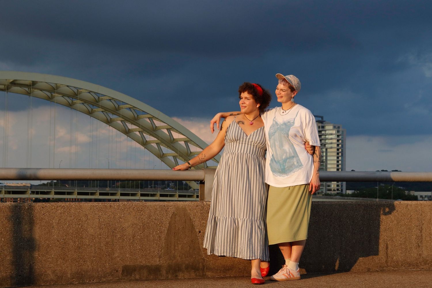 couples engagement photography by Gwyn Wallace