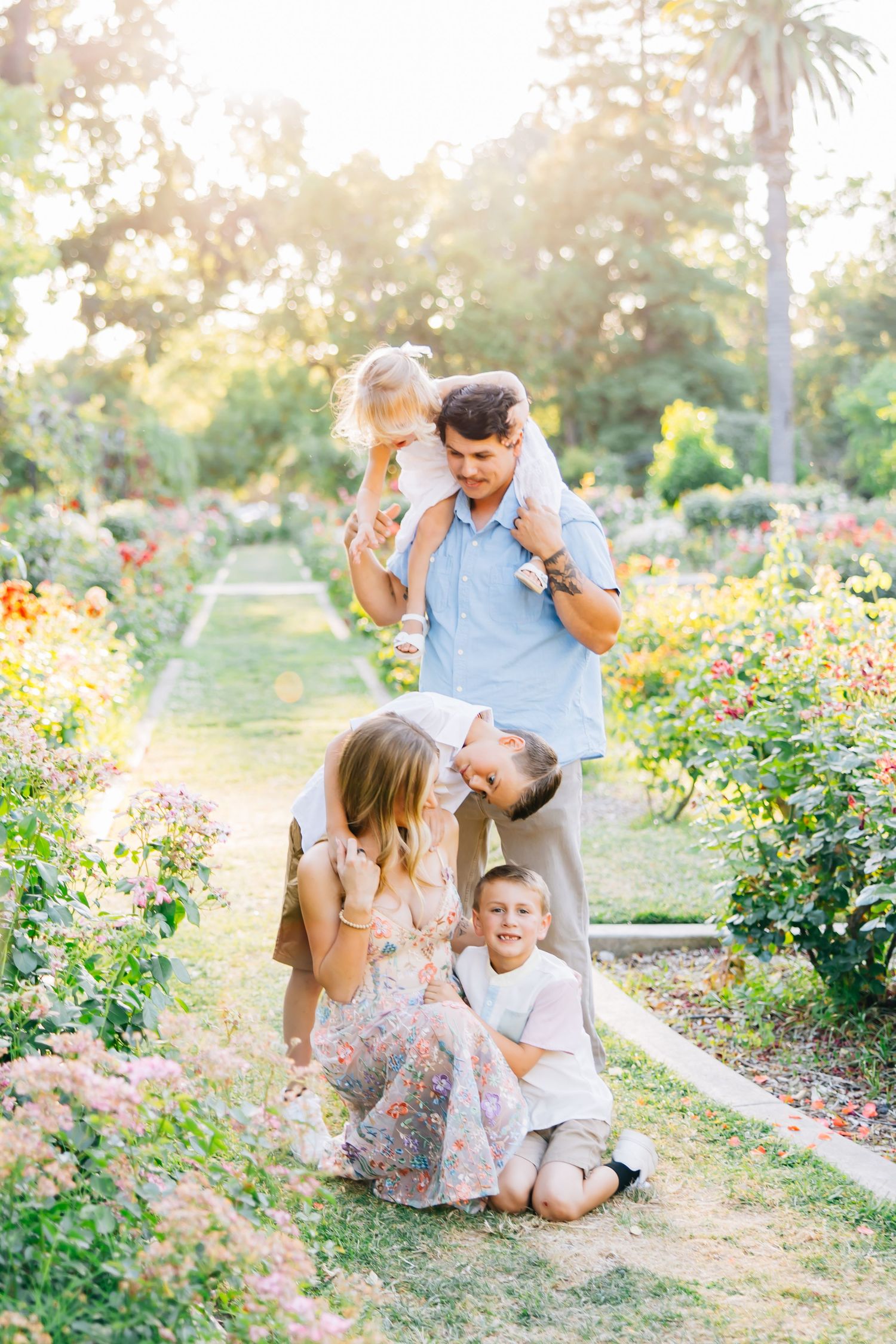 Celebrating the beauty of every stage, this motherhood session captures love, connection, and the tender moments that define this season.