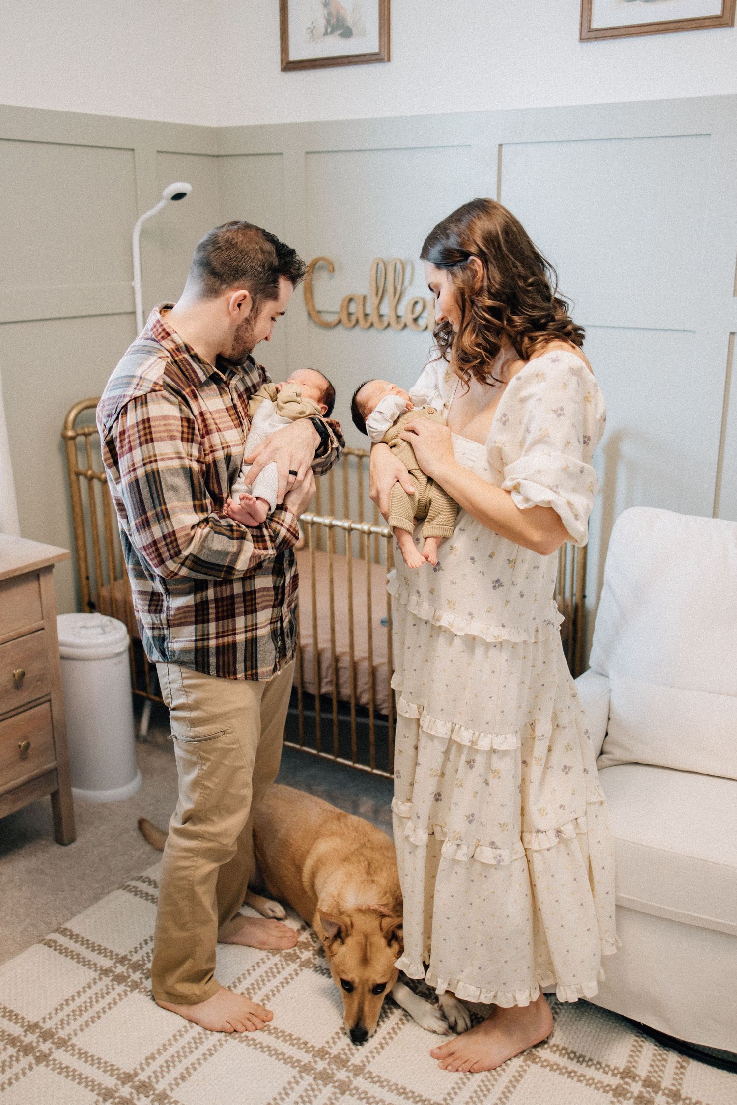 From first snuggles to tiny milestones, these in-home newborn sessions capture the love, warmth, and connection of early motherhood.