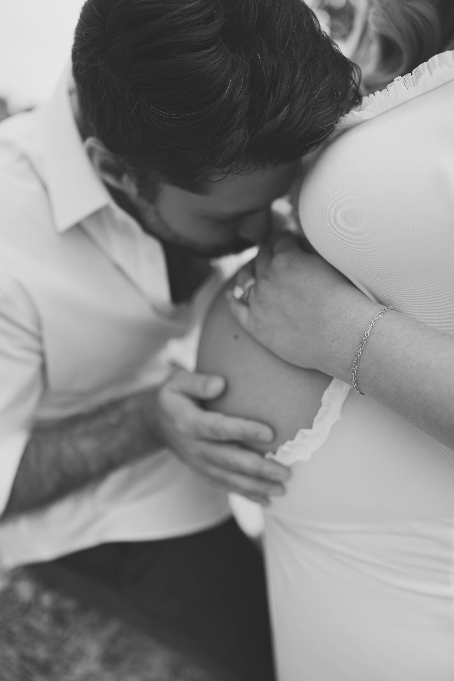Capturing the first magical hours at home or the hospital, these Fresh 48 sessions preserve the newborn’s earliest moments and family love.