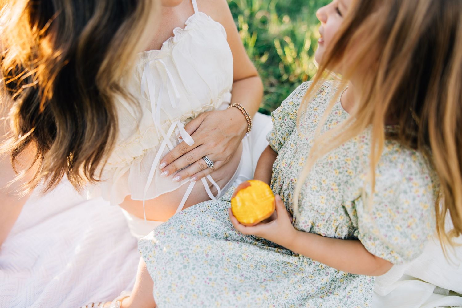 Celebrating the beauty of every stage, this motherhood session captures love, connection, and the tender moments that define this season.